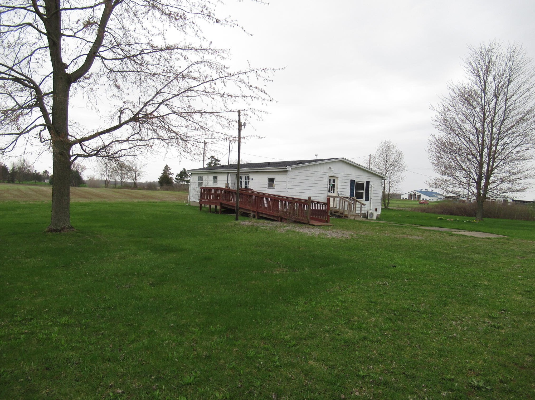 11651 S Meridian Rd, Waldron, MI 49288