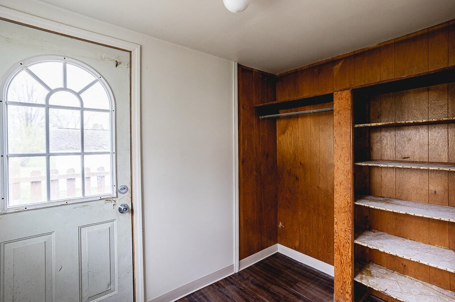 329 Forbes St, Jackson MI 49202-3712 exterior