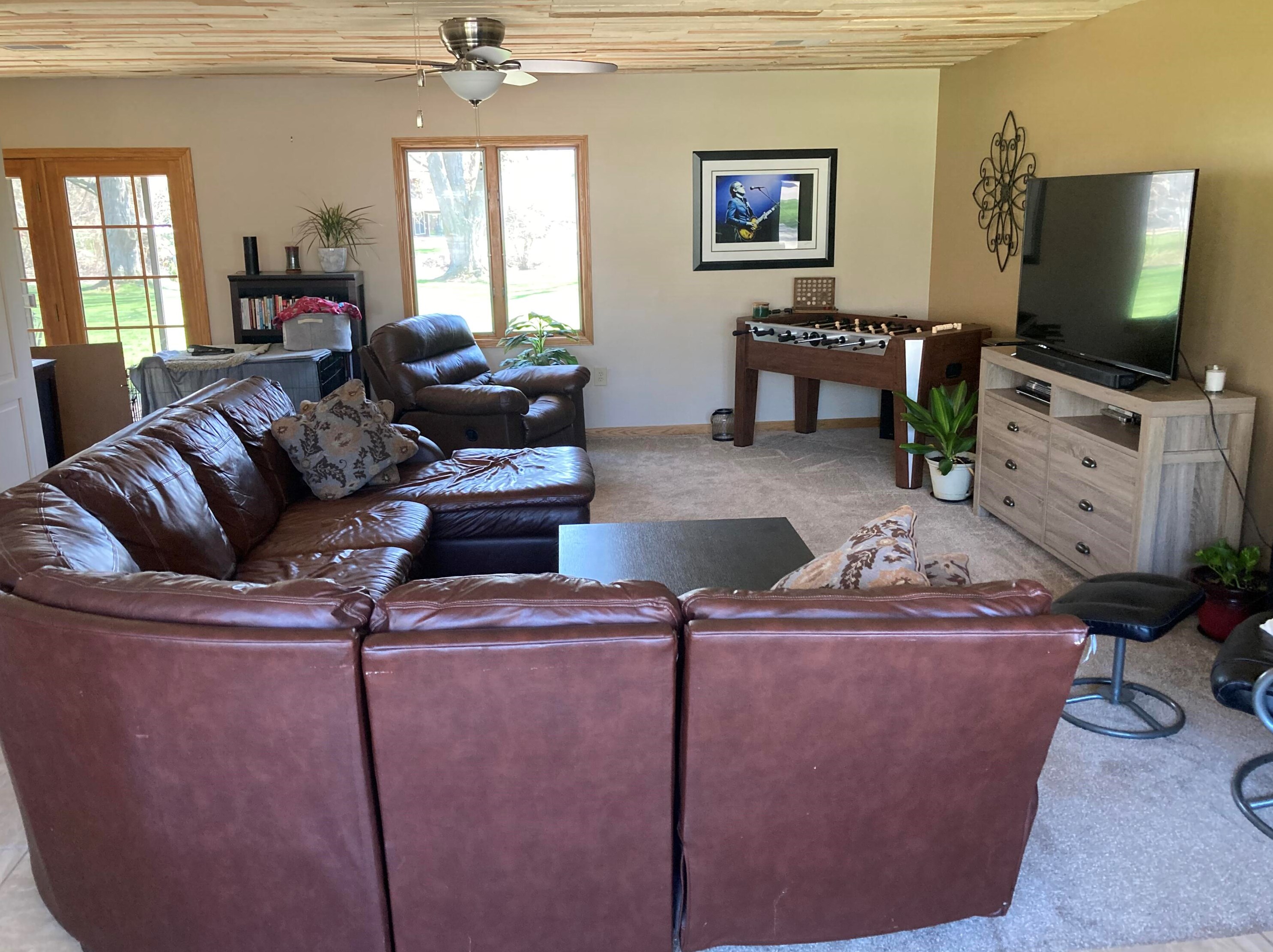 627 Fall River Dr, Coldwater MI 49036-9170 exterior