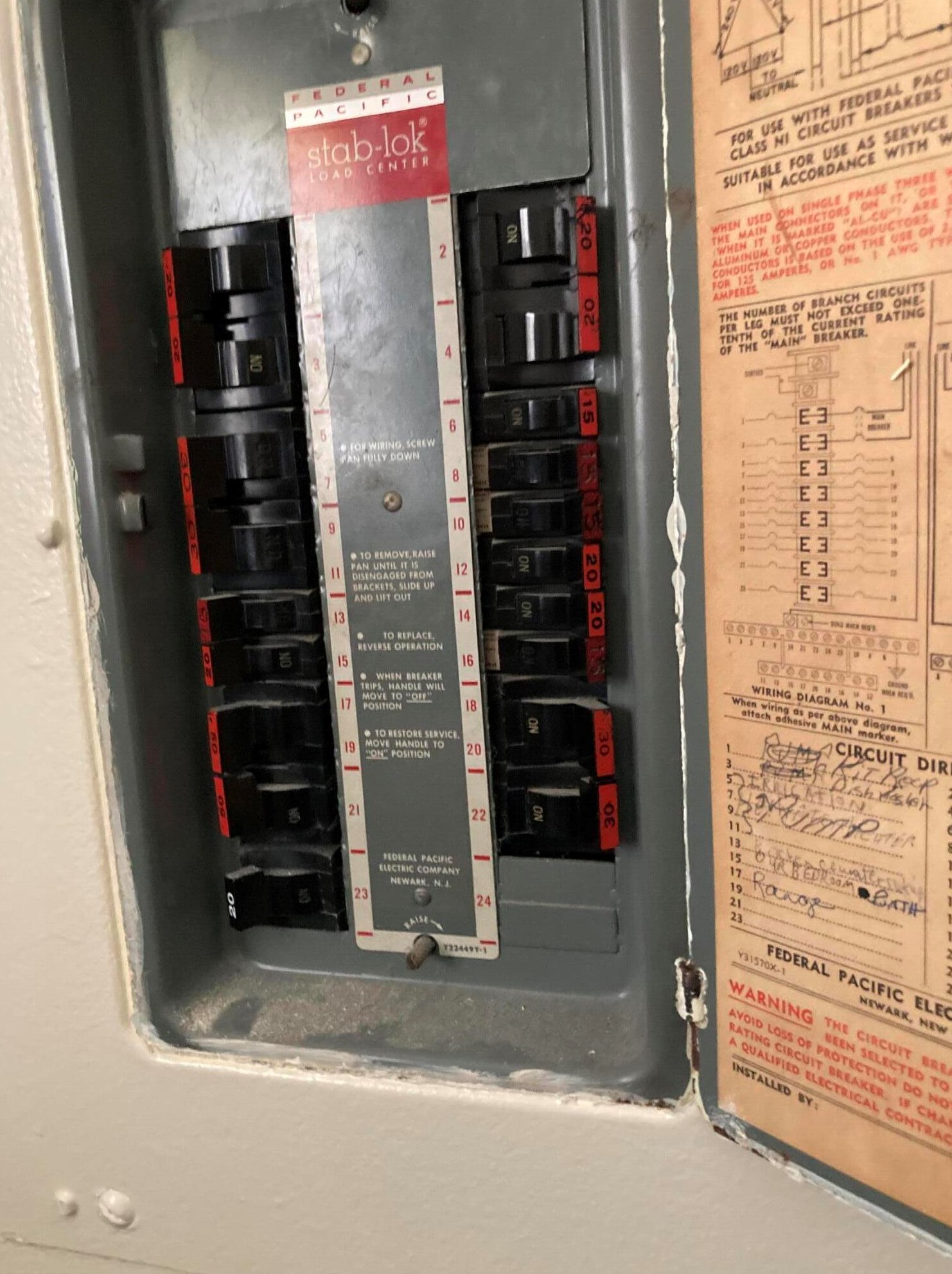 627 Fall River Dr, Coldwater MI 49036-9170 exterior