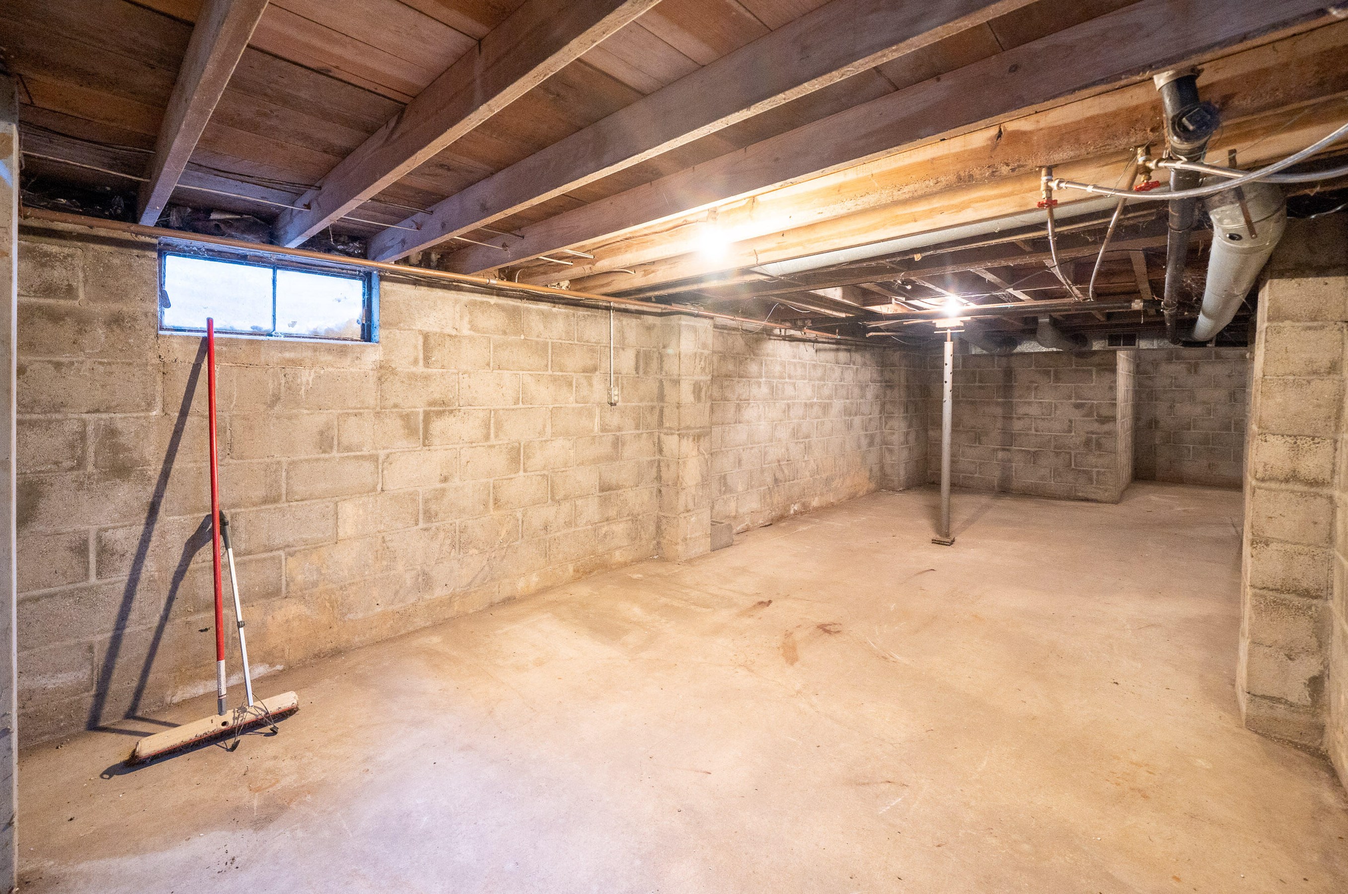 2795 Thornapple River Dr, Grand Rapids MI 49546-6844 exterior