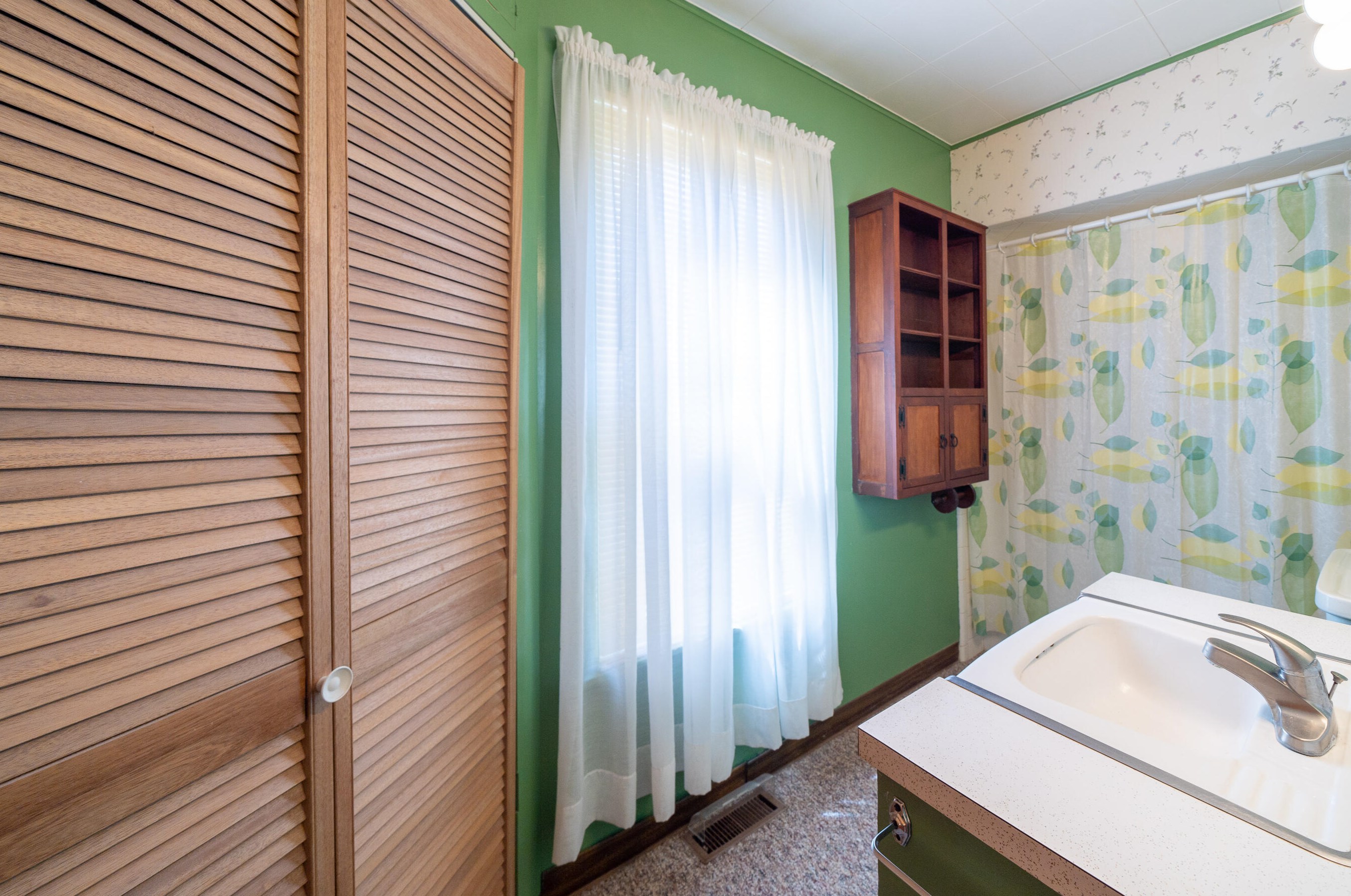 2795 Thornapple River Dr, Grand Rapids MI 49546-6844 exterior