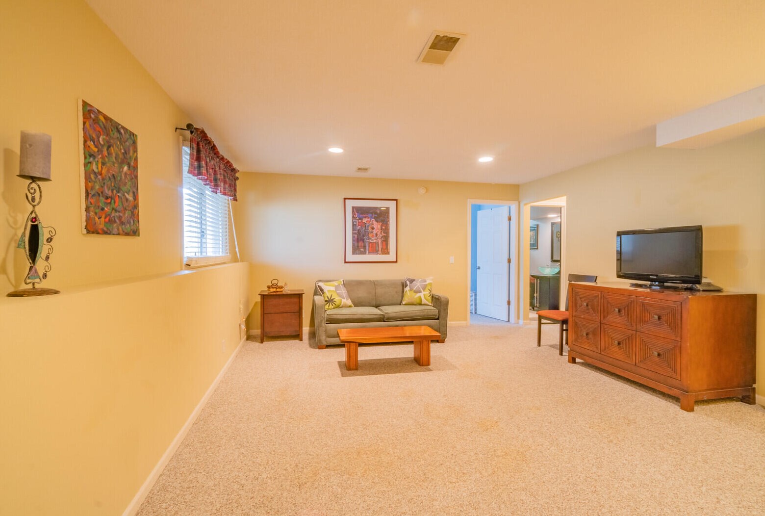 18126 Swiss Dr, Spring Lake MI 49456-9139 exterior