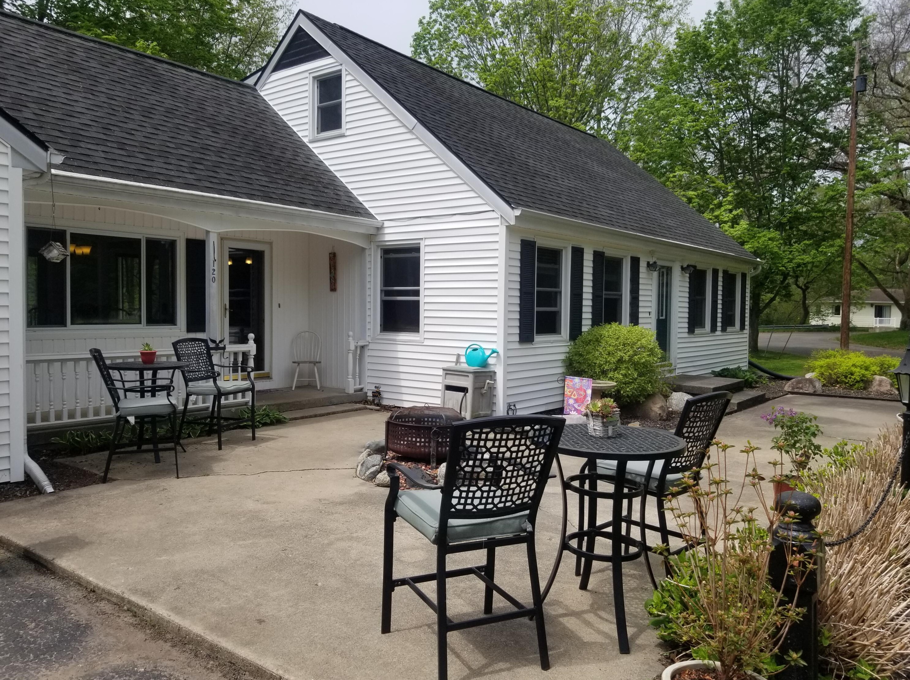 120 St, Saranac MI 48881-9726 exterior