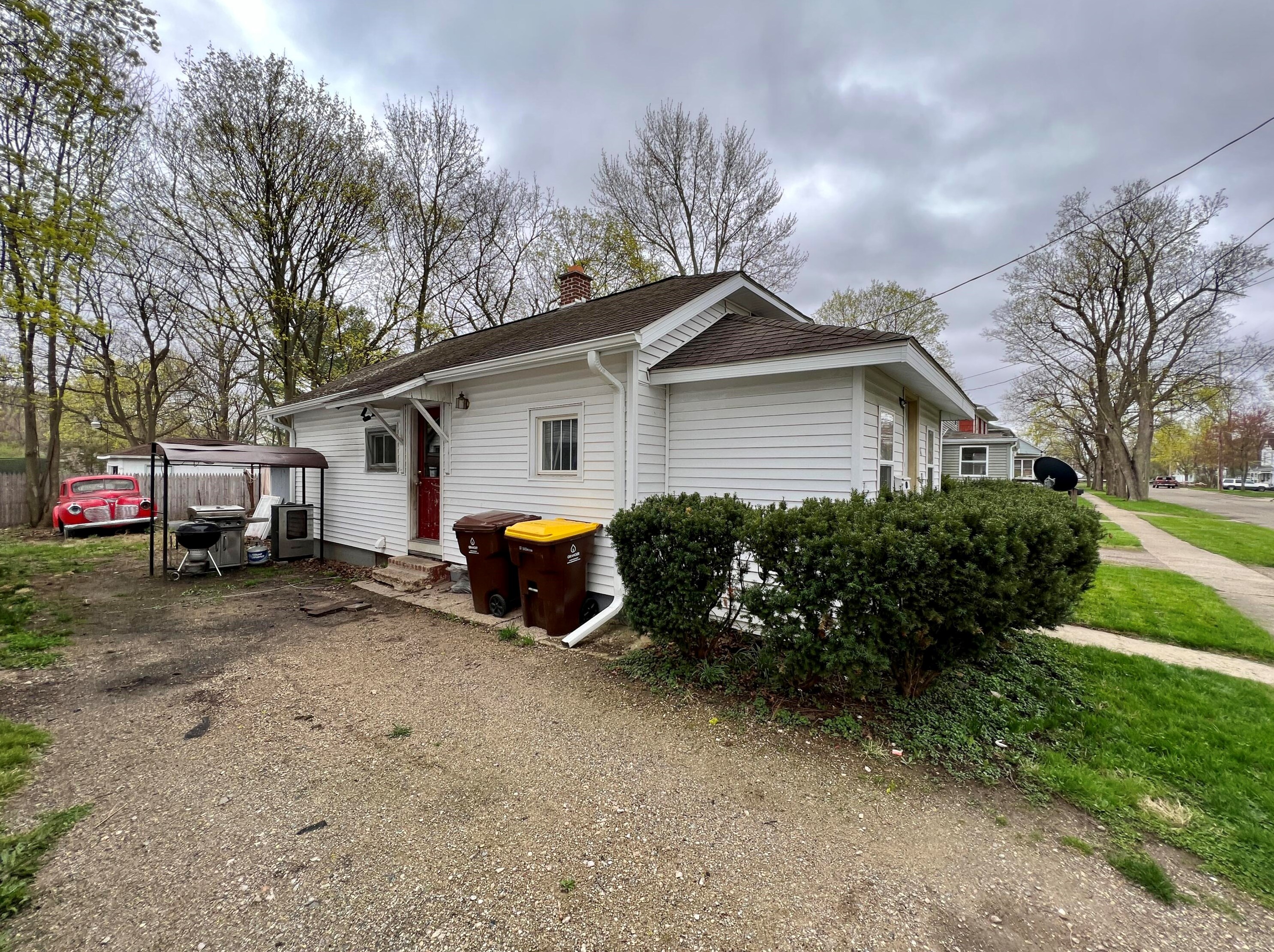 311 S Mulberry St, Marshall, MI 49068