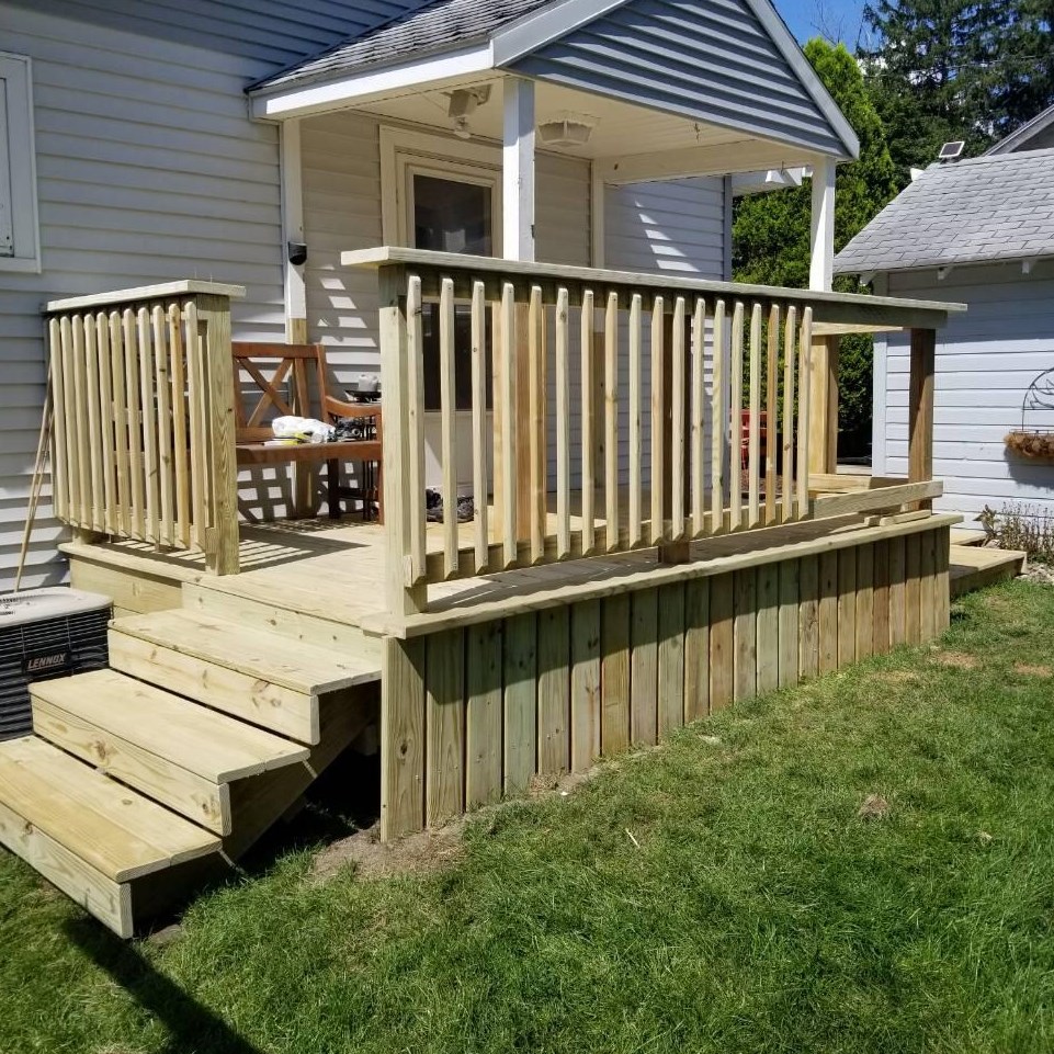 2615 Bow St, Jackson, MI 49203