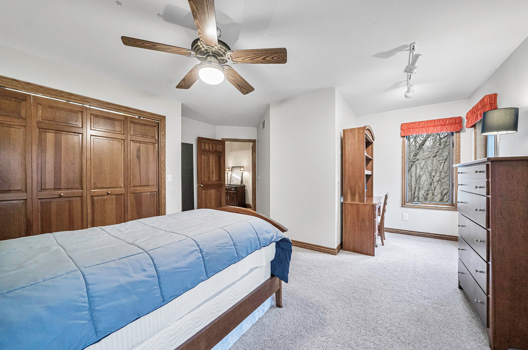 2850 Foxfire Ln, Ada MI 49301-9351 exterior