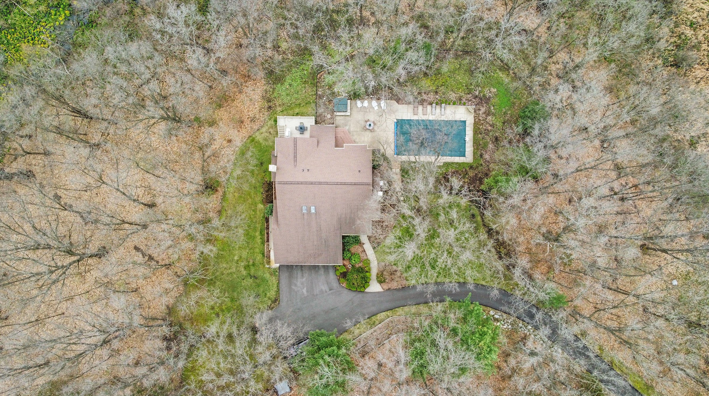 2850 Foxfire Ln, Ada MI 49301-9351 exterior