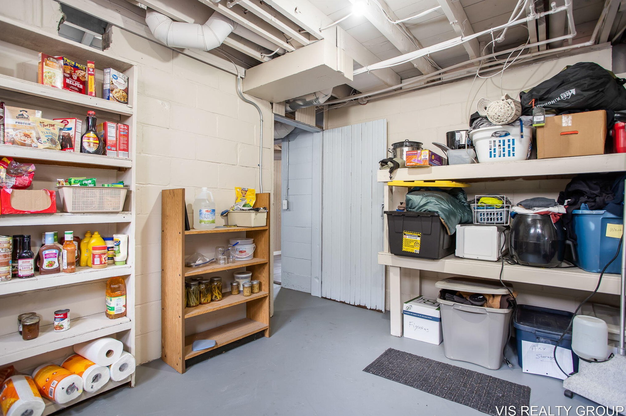 519 Riv St, Spring Lake MI 49456-2053 exterior