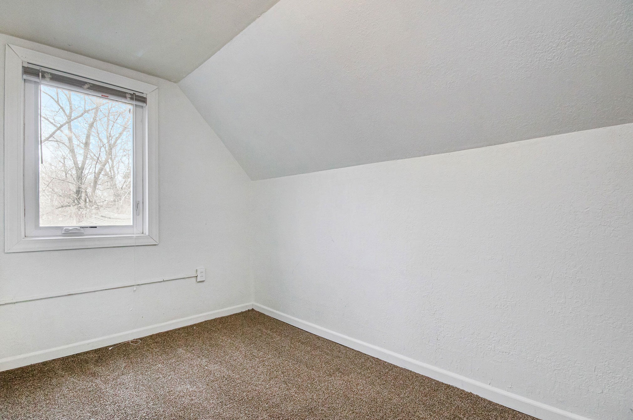 337 Highland St, Grand Rapids MI 49507-1155 exterior