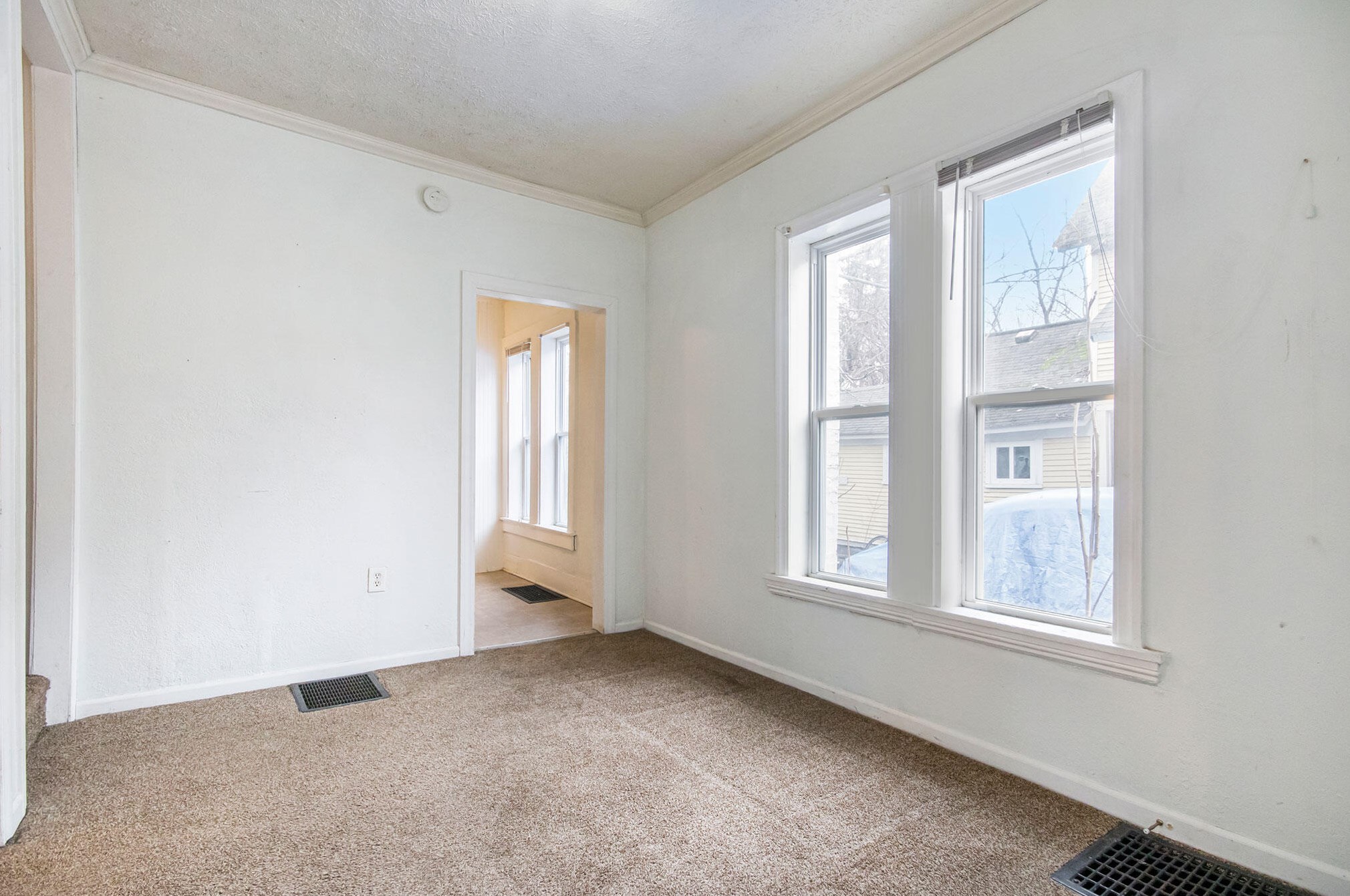 337 Highland St, Grand Rapids MI  49507-1155 exterior