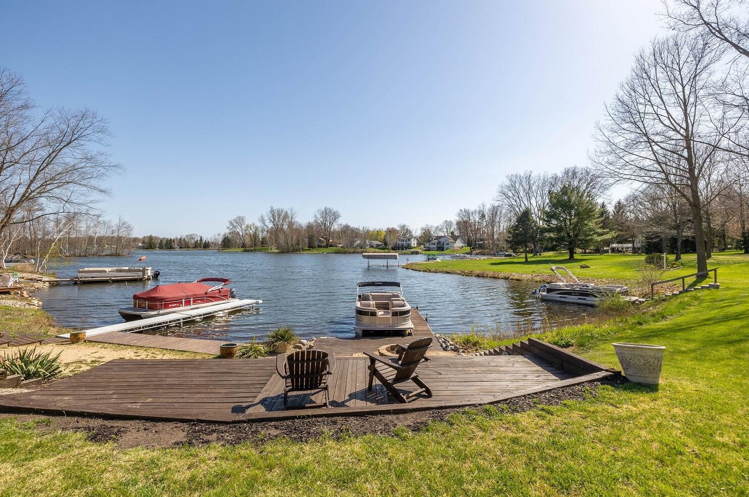 10725 Peninsula Dr #76, Stanwood, MI 49346