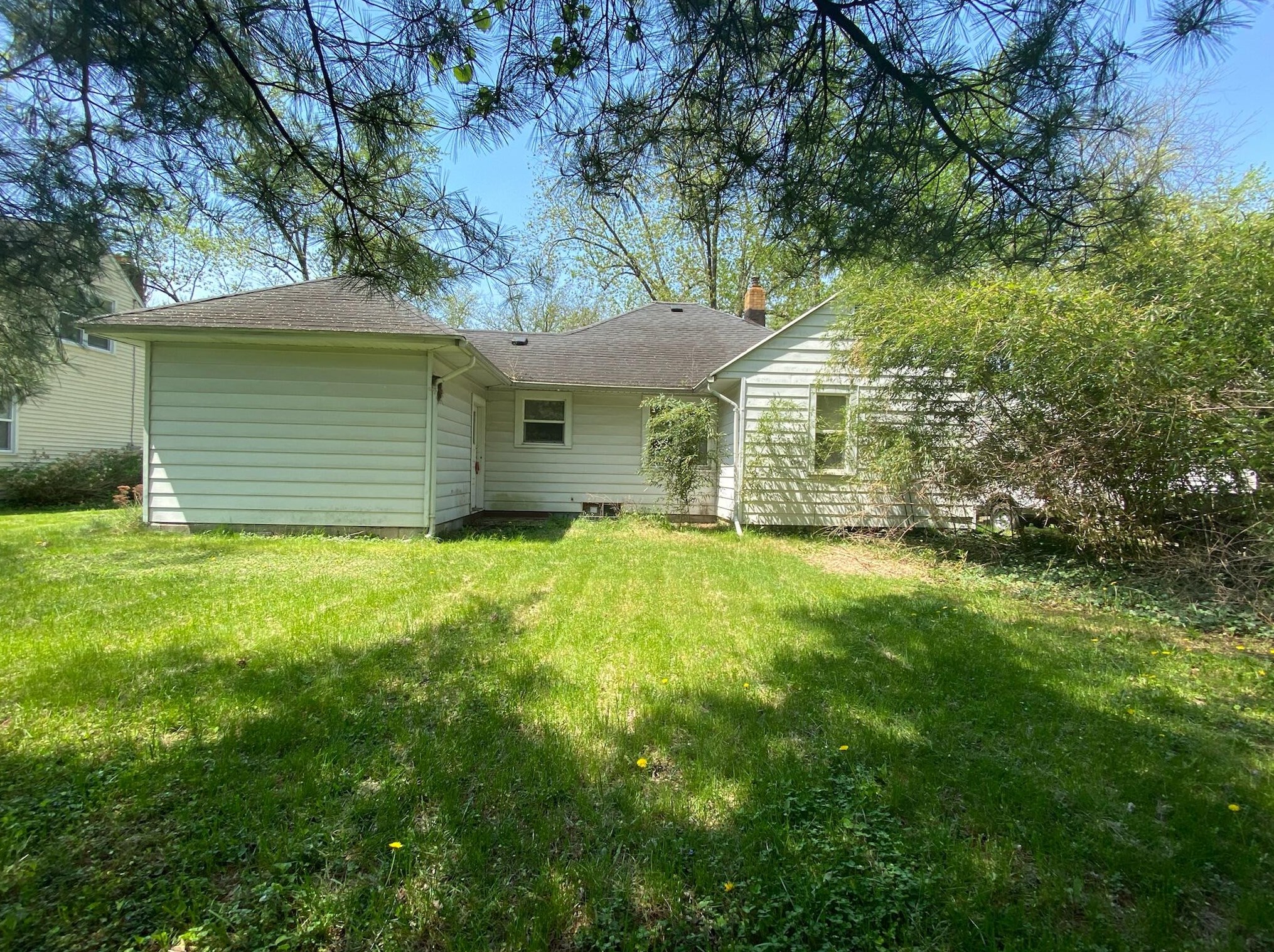 1414 Stamford Ave, Kalamazoo MI 49048-1415 exterior