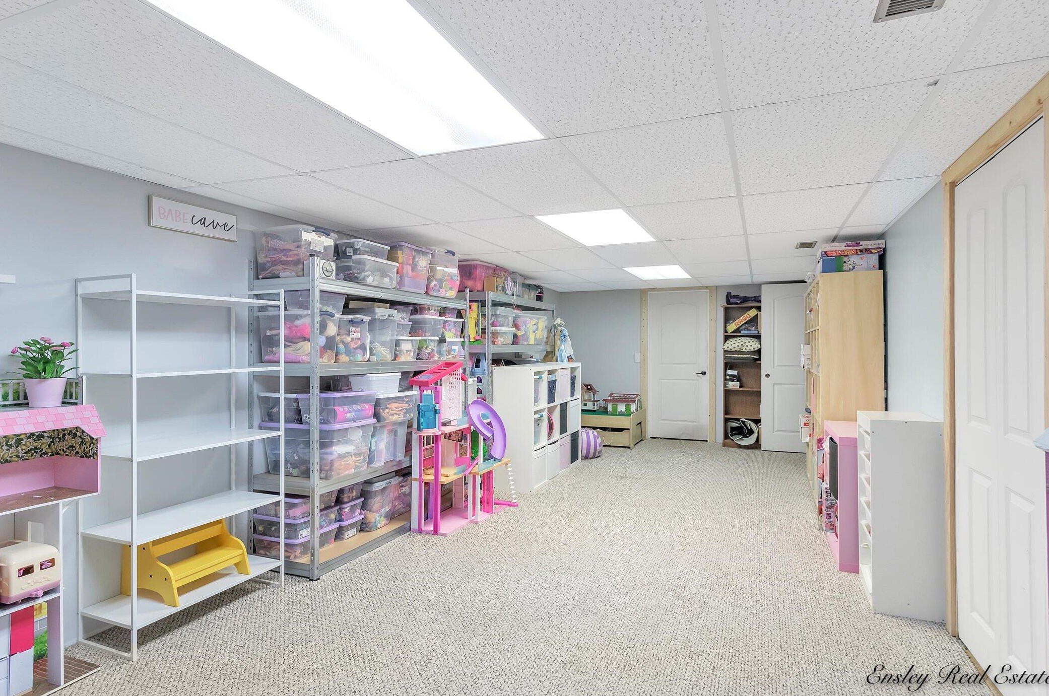 8899 Kraft Ave, Caledonia MI 49316-7682 exterior