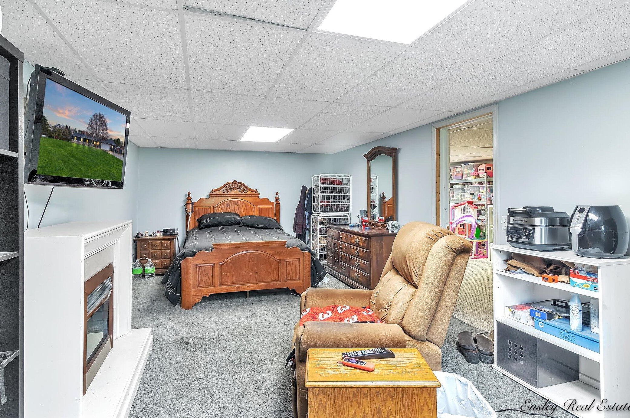 8899 Kraft Ave, Caledonia MI 49316-7682 exterior