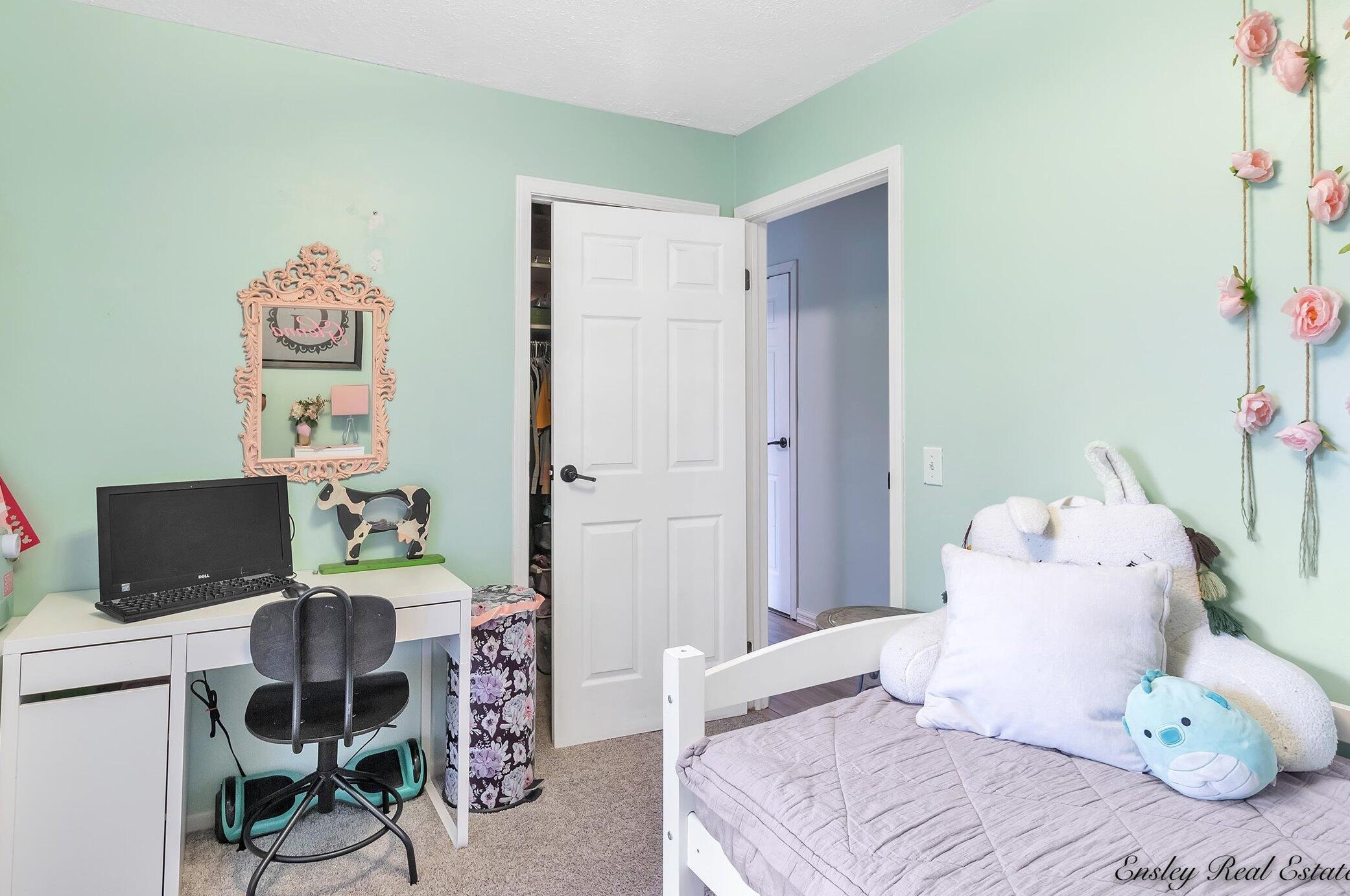 8899 Kraft Ave, Caledonia MI 49316-7682 exterior