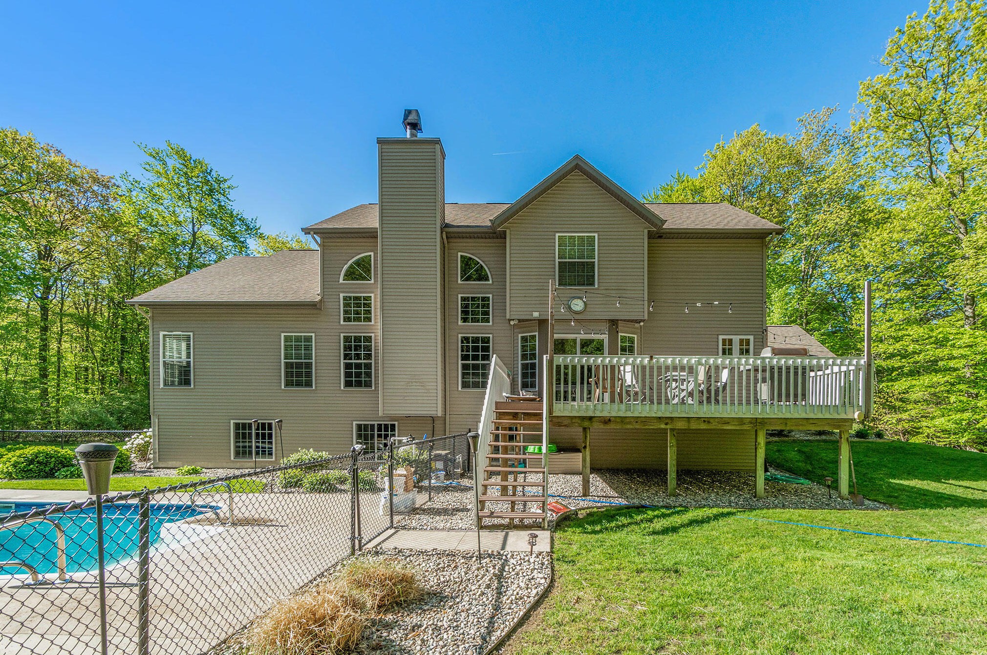 15229 Kelly St, Spring Lake MI 49456-1539 exterior