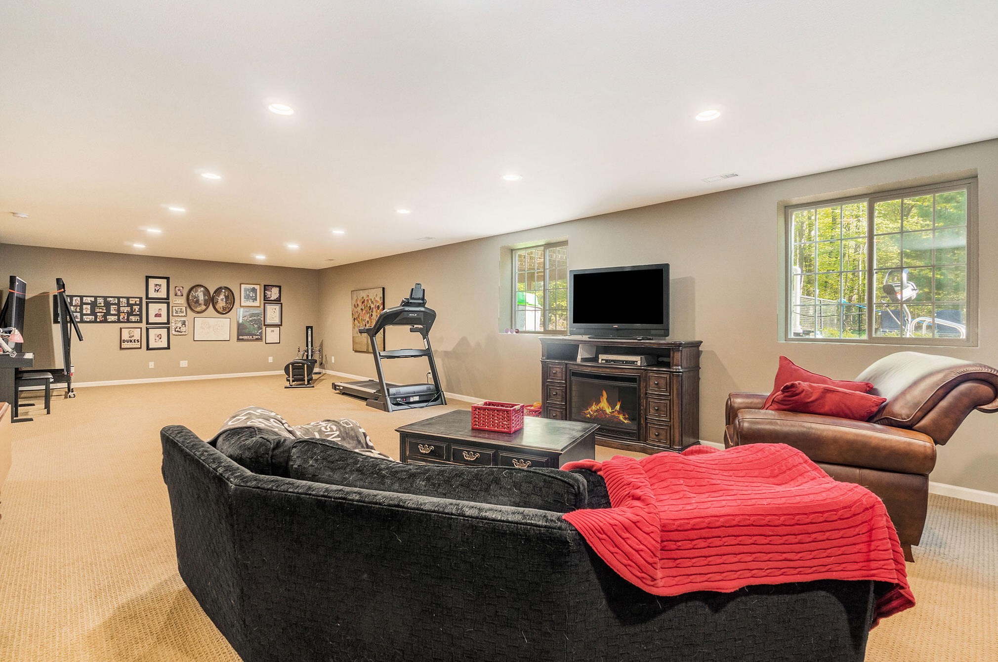 15229 Kelly St, Spring Lake MI 49456-1539 exterior