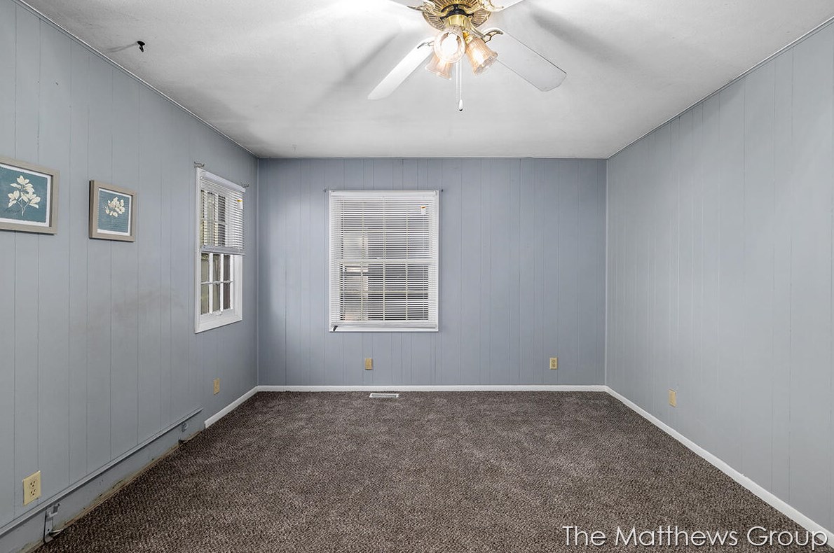 1946 Kalamazoo Ave, Grand Rapids MI 49507-3755 exterior