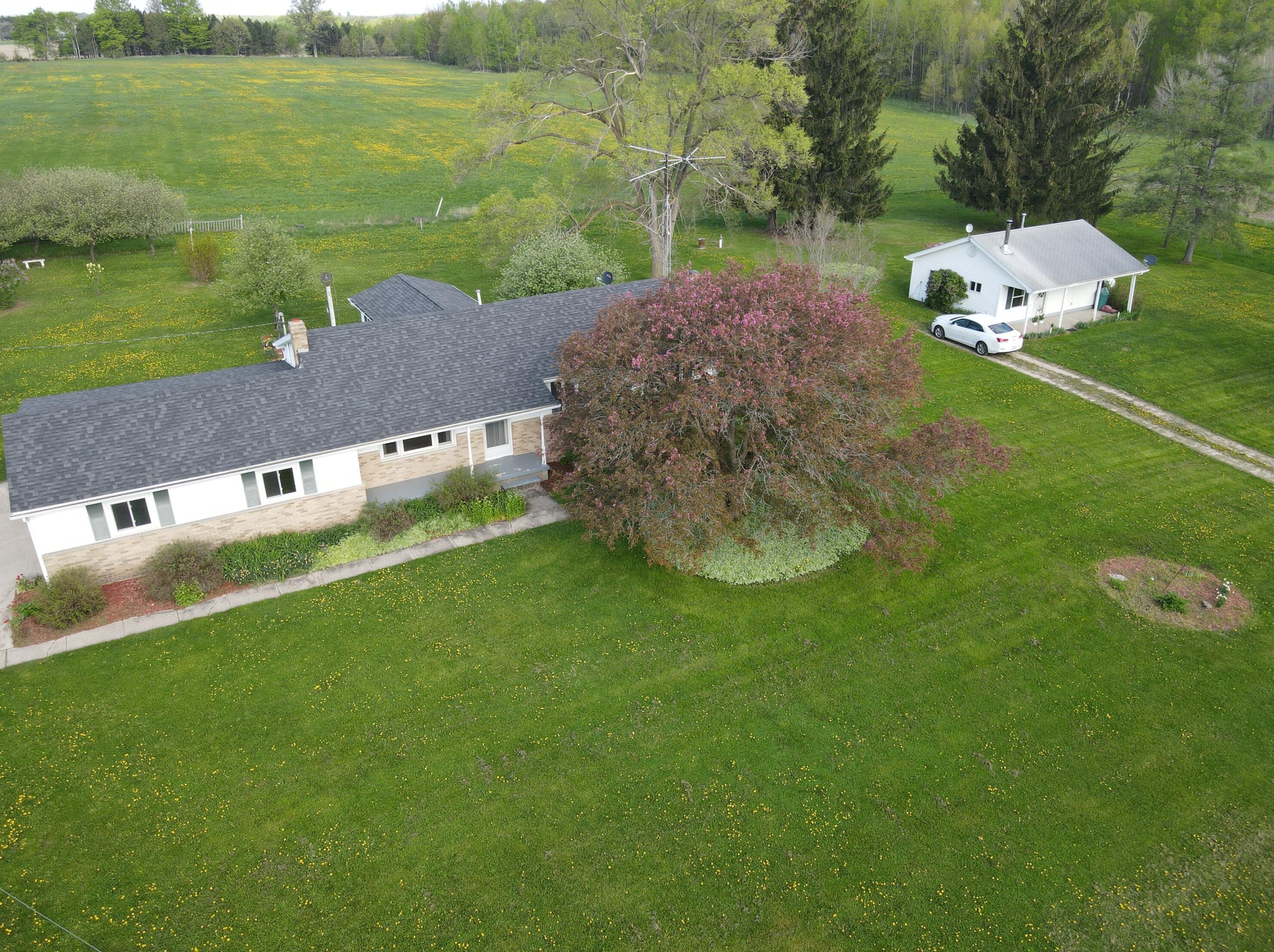 16067 N 20th Ave, Marion, MI 49665