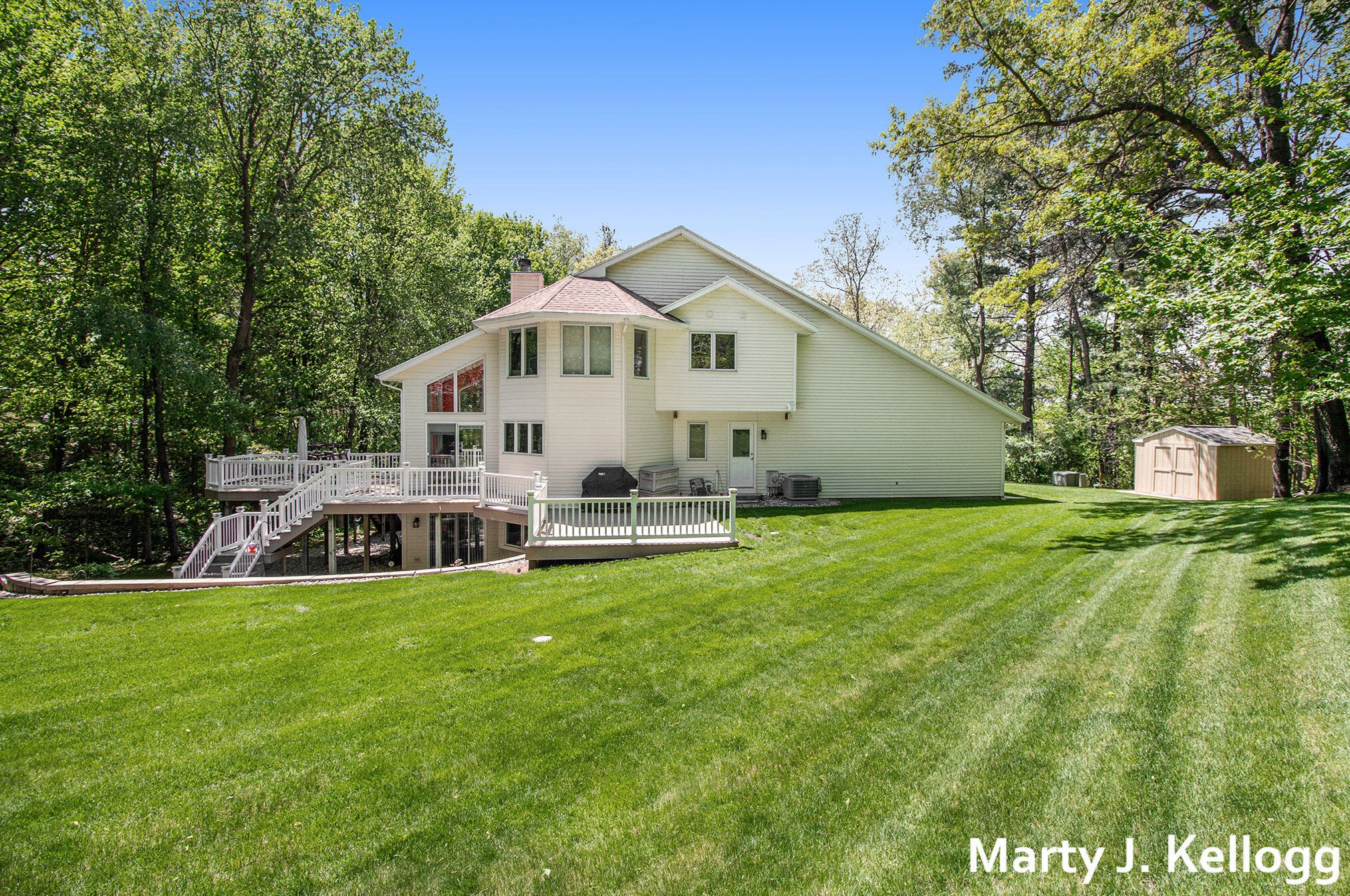 4480 Coit Ave, Grand Rapids MI 49525-1110 exterior