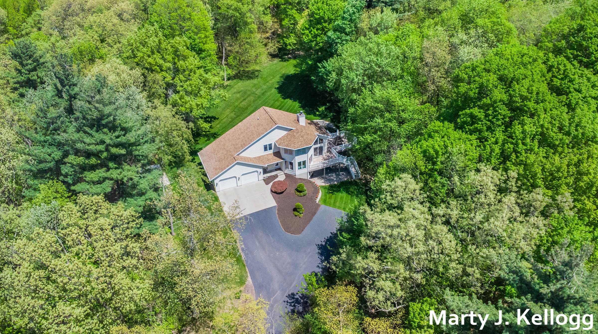 4480 Coit Ave, Grand Rapids MI  49525-1106 exterior