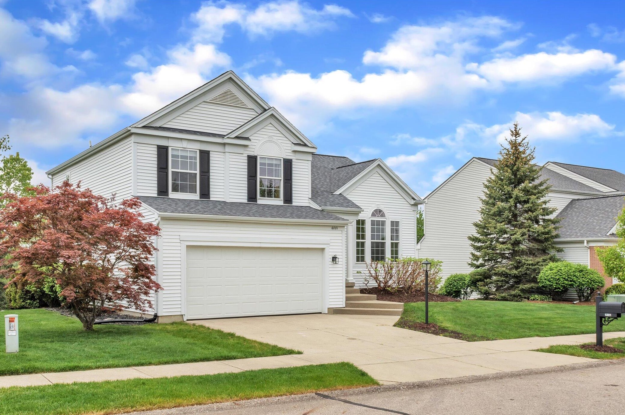 6881 Dale Hollow Dr, Caledonia, MI 49316-7814