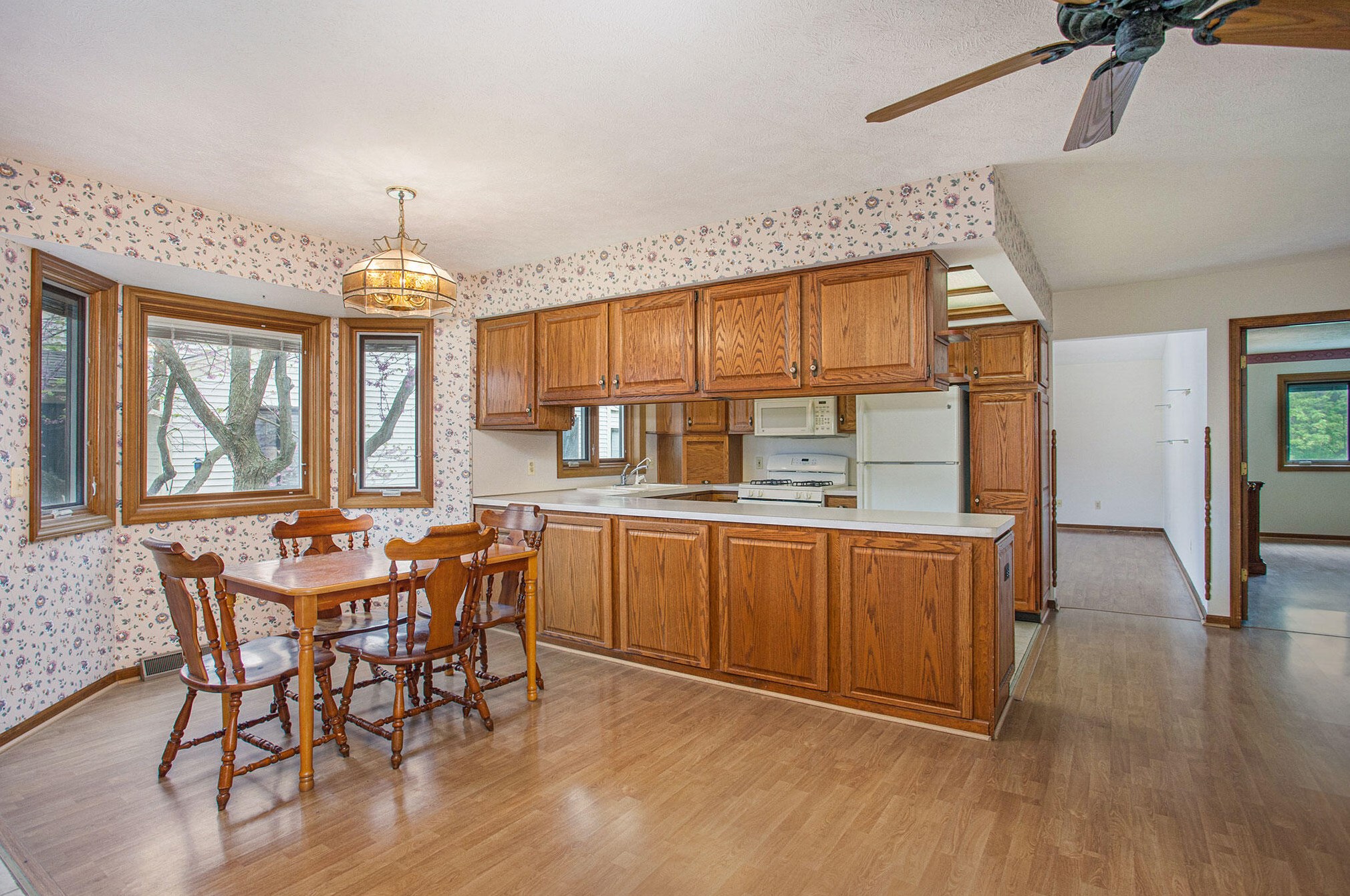 1164 Amberwood Dr, Byron Township MI exterior