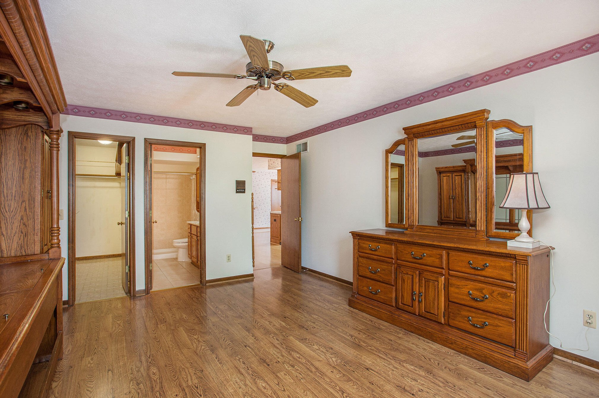 1164 Amberwood Dr, Byron Township MI exterior