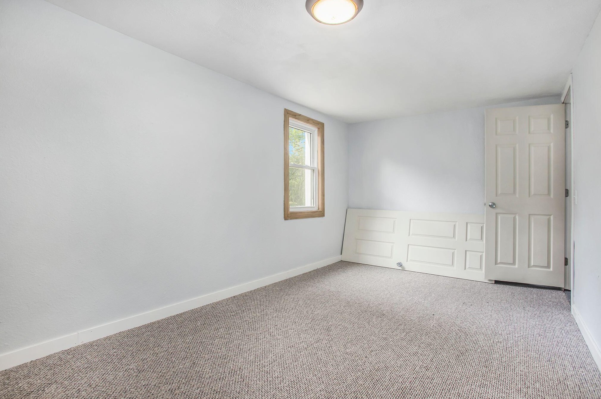 37129 Bay Ave, Paw Paw MI  49079-9310 exterior