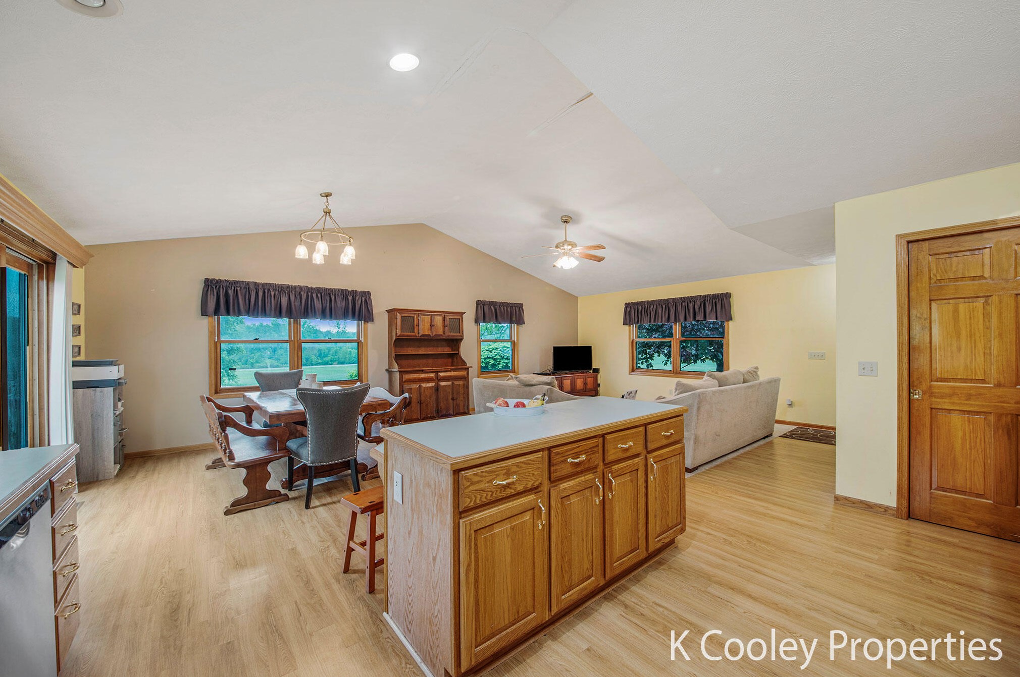 6931 Jackson Rd, Saranac MI 48881-8774 exterior