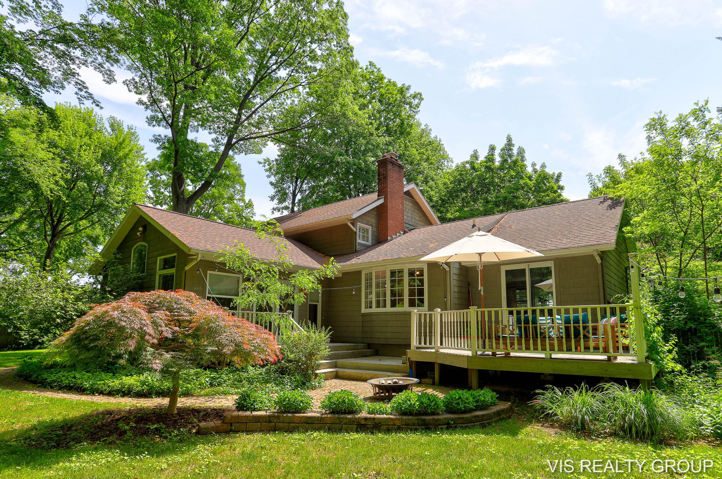 16018 Harbor Point Dr, Spring Lake, MI 49456-1410