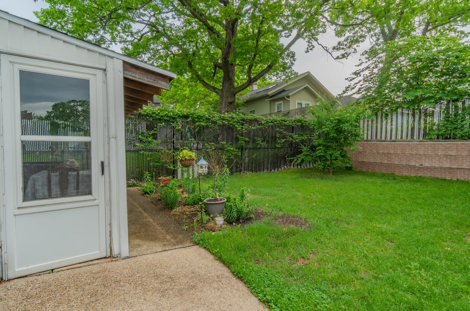 1948 Coit Ave, Grand Rapids MI  49505-4753 exterior