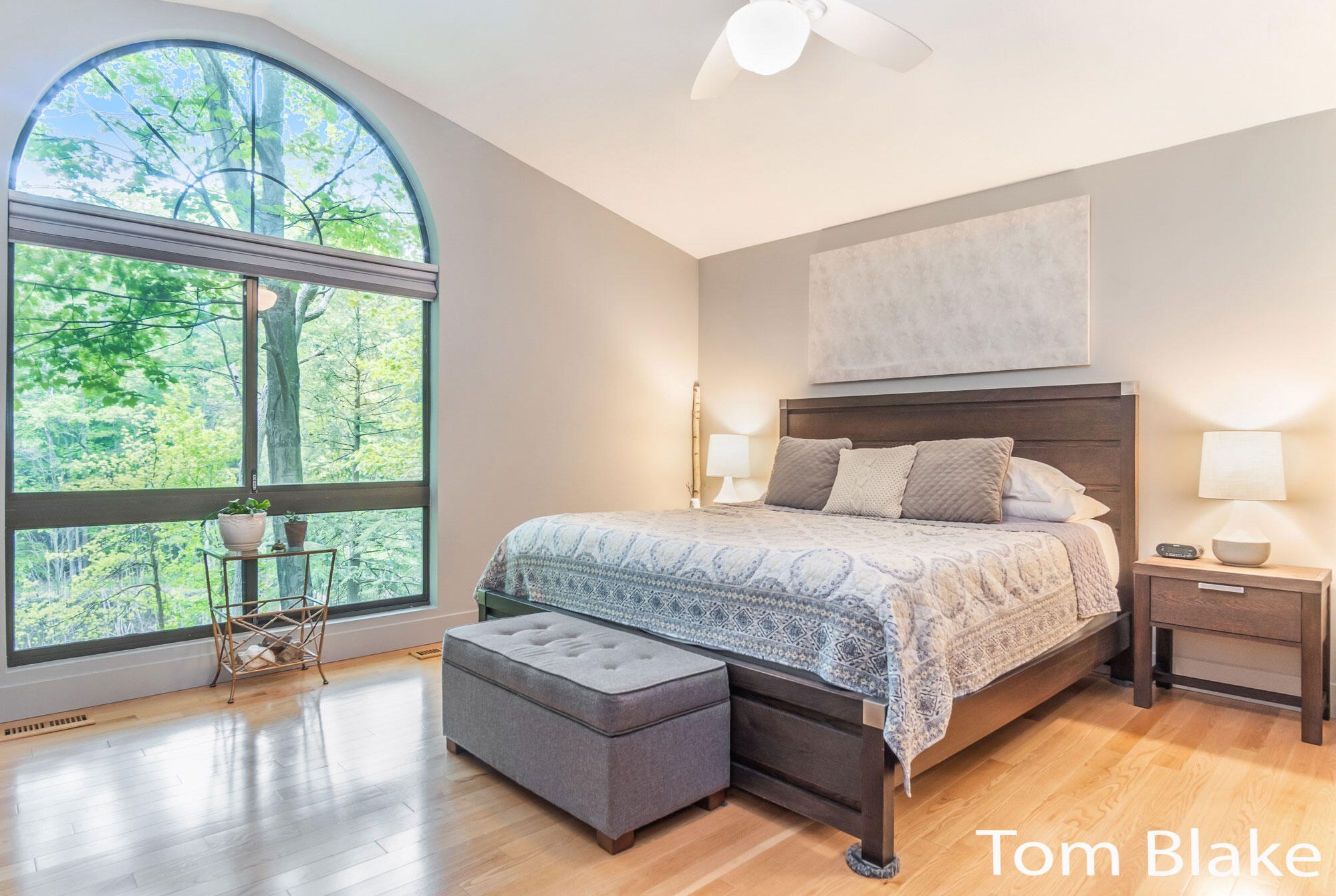 16370 Highland Dr, Spring Lake MI 49456-2310 exterior