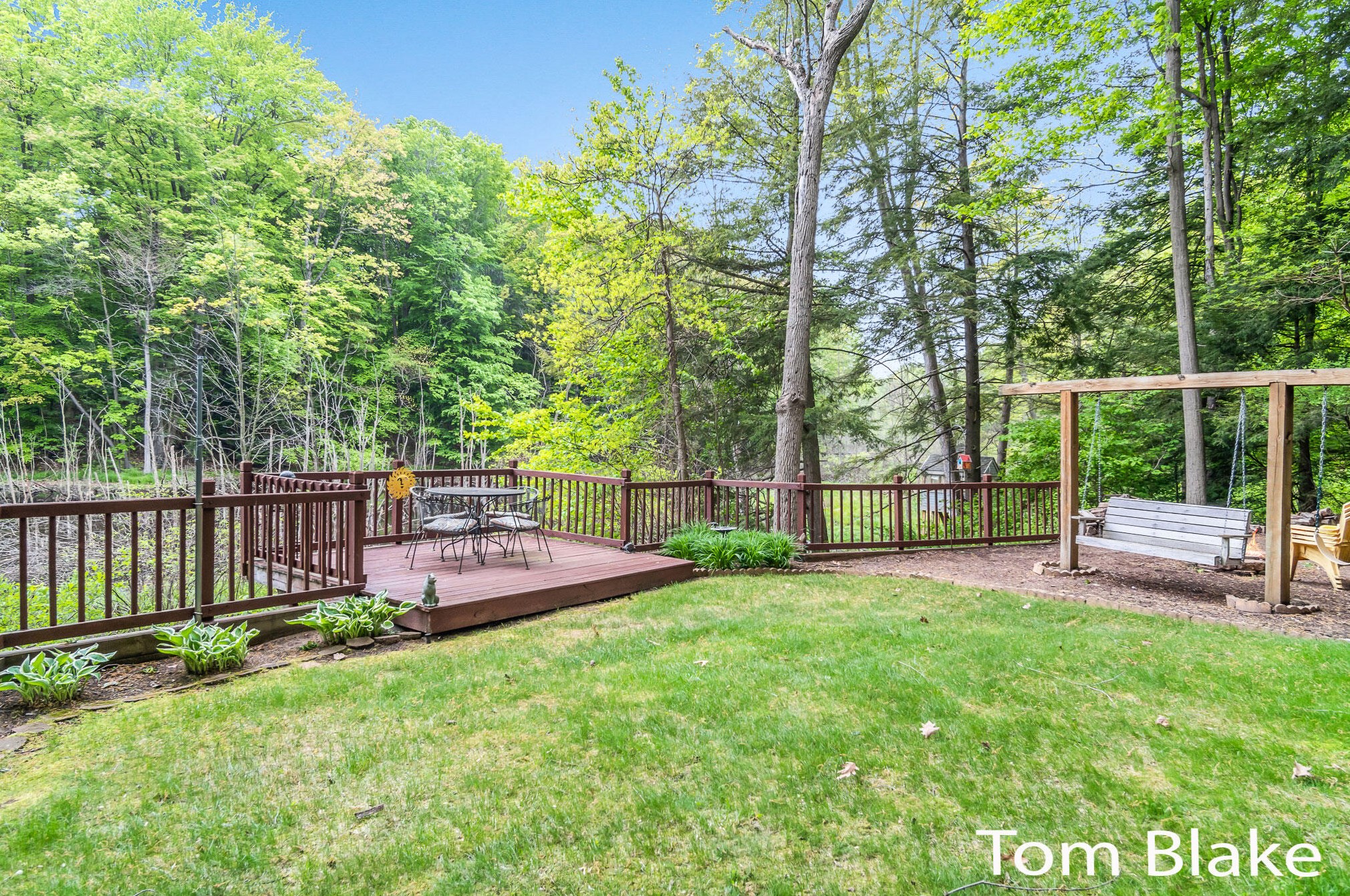 16370 Highland Dr, Spring Lake MI 49456-2310 exterior