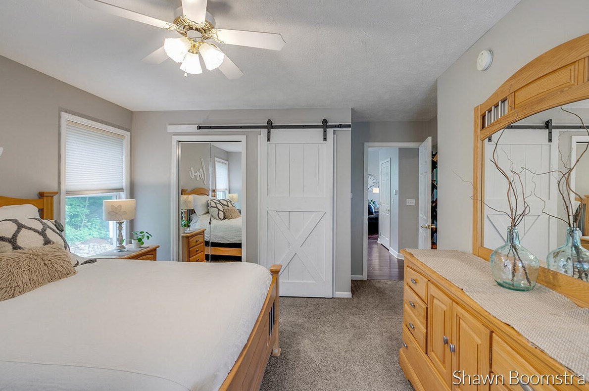 4016 Ronalds Rd, Dorr MI 49323-9071 exterior