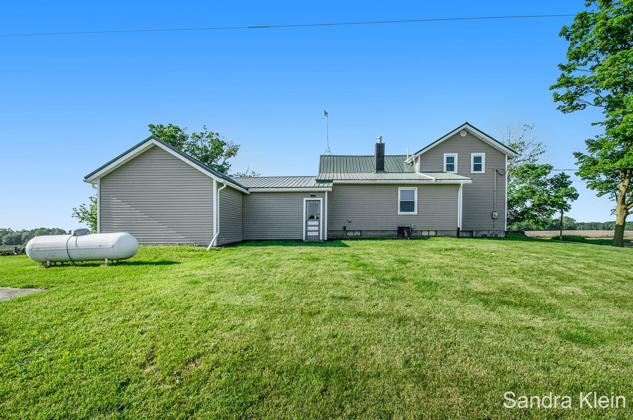 7680 Sayles Rd, Saranac, MI 48881-9419