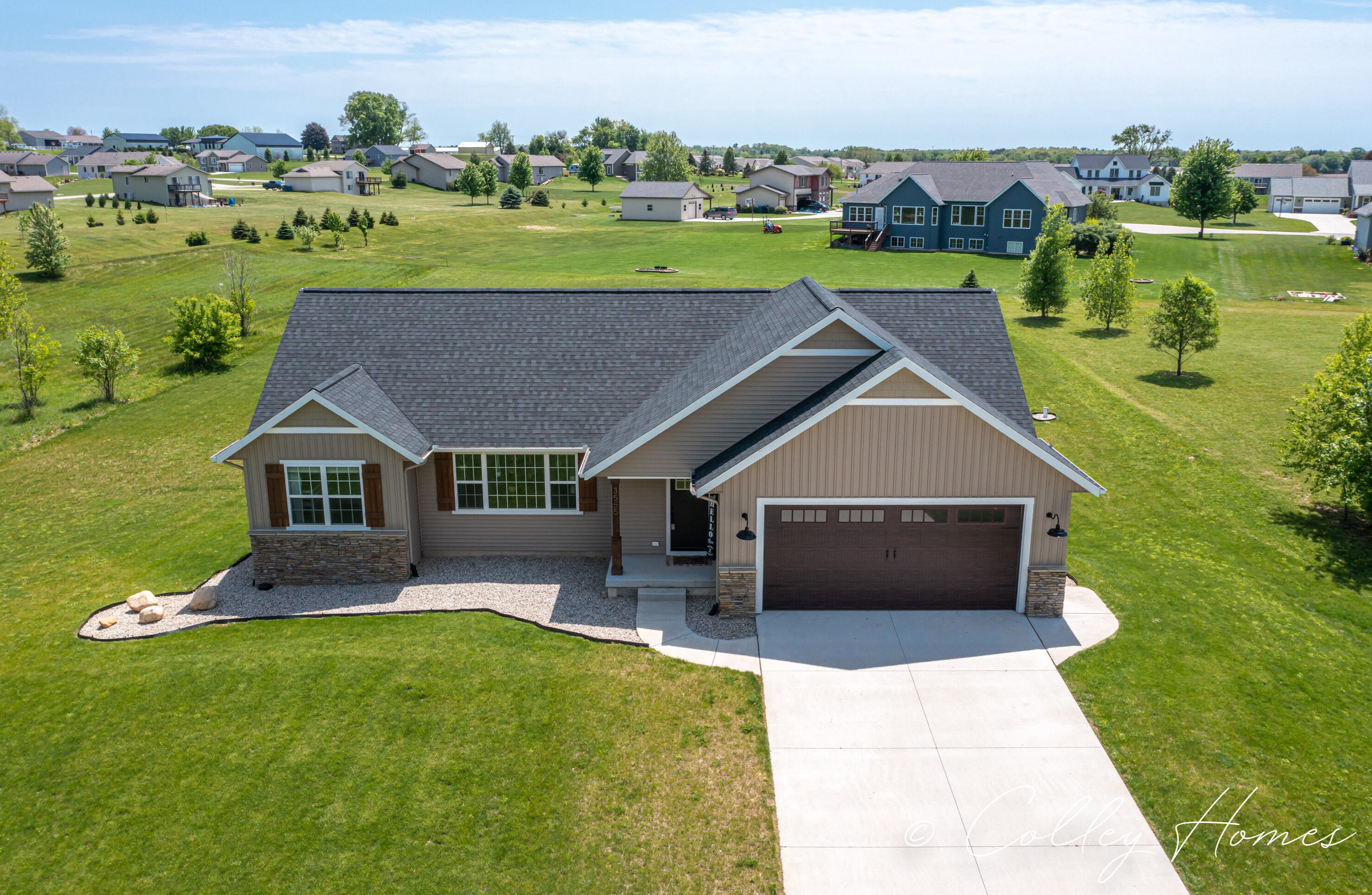 3555 River Ct, Hamilton, MI 49419-9702