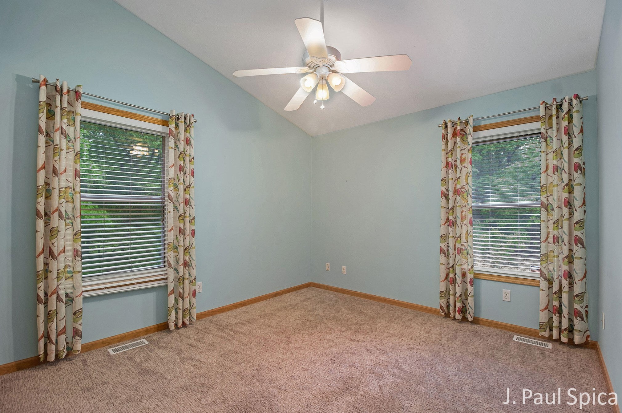 2037 Winding Oak Dr, Dorr MI 49323-9342 exterior