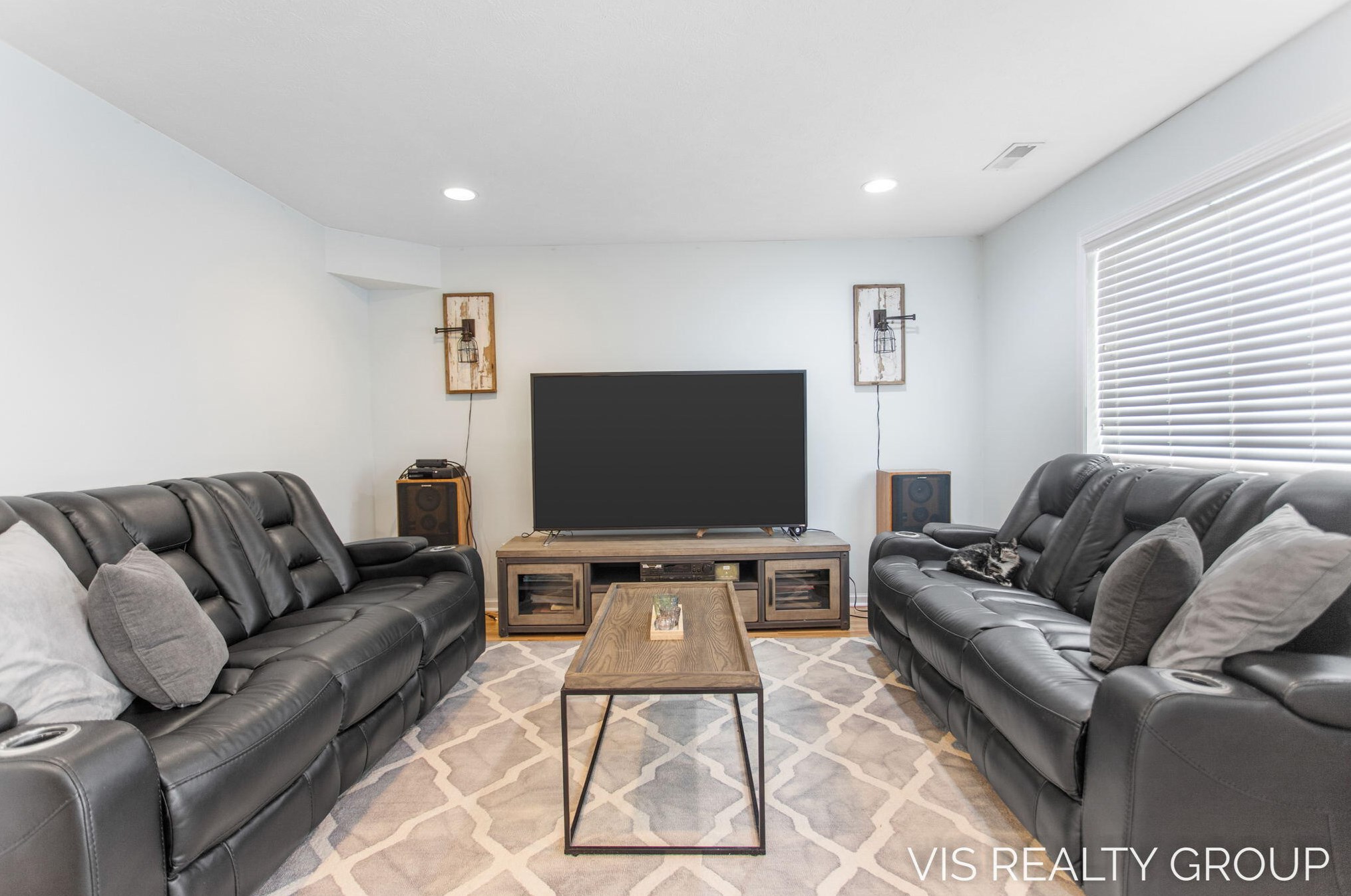 10249 Jane Dr, Allendale MI 49401-8082 exterior