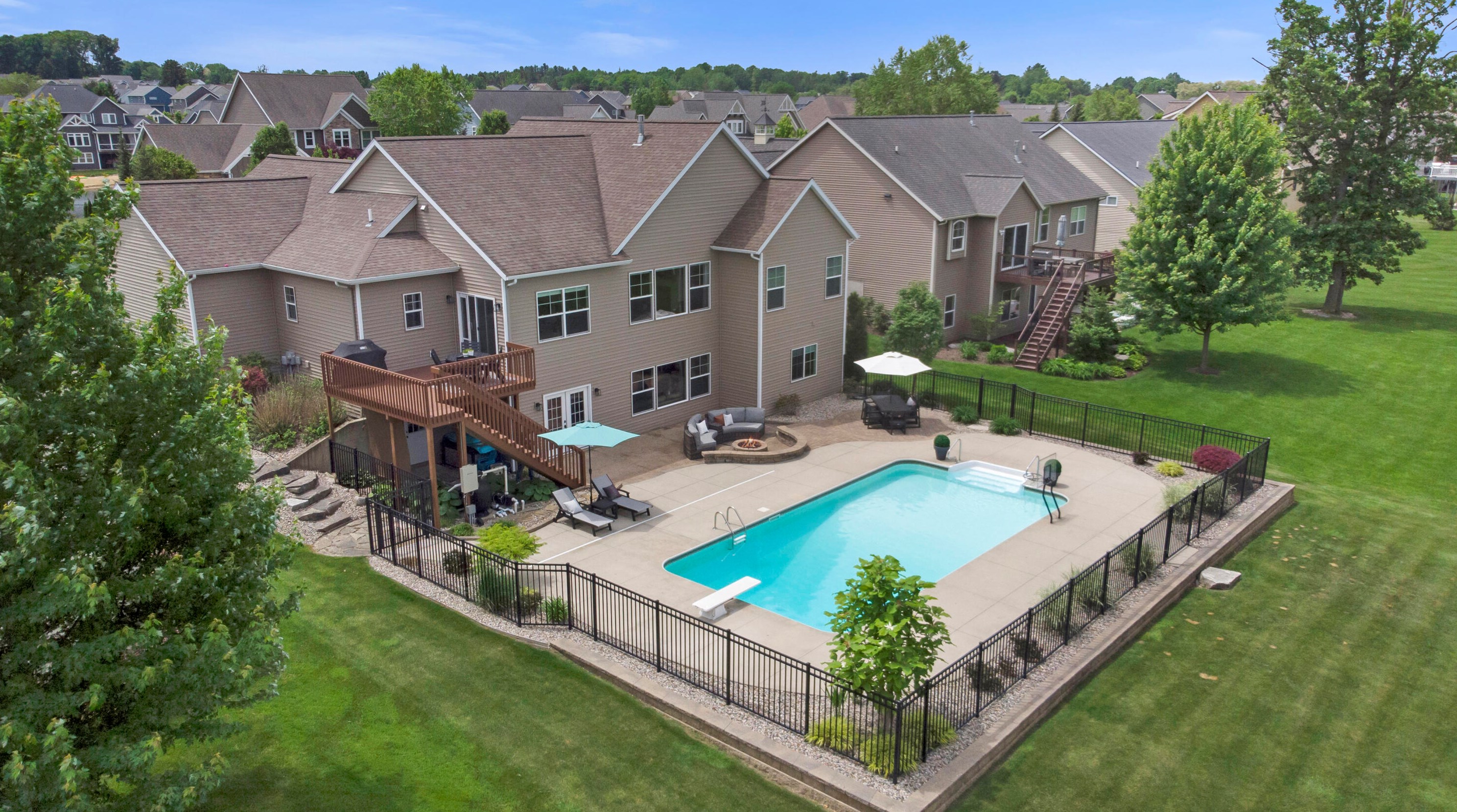 7017 Nantucket Dr, Byron Township, MI 49315-6934