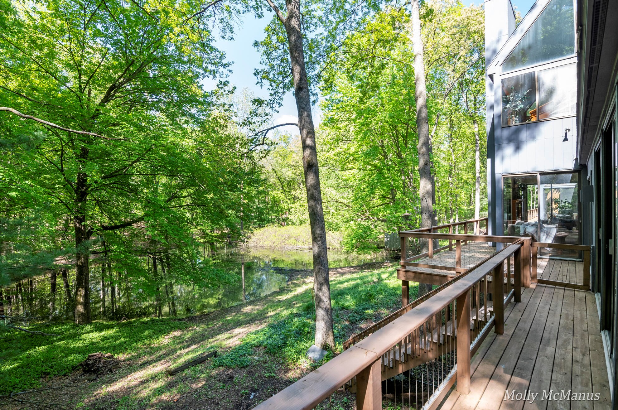 7563 Leonard St, Ada MI 49301-9527 exterior