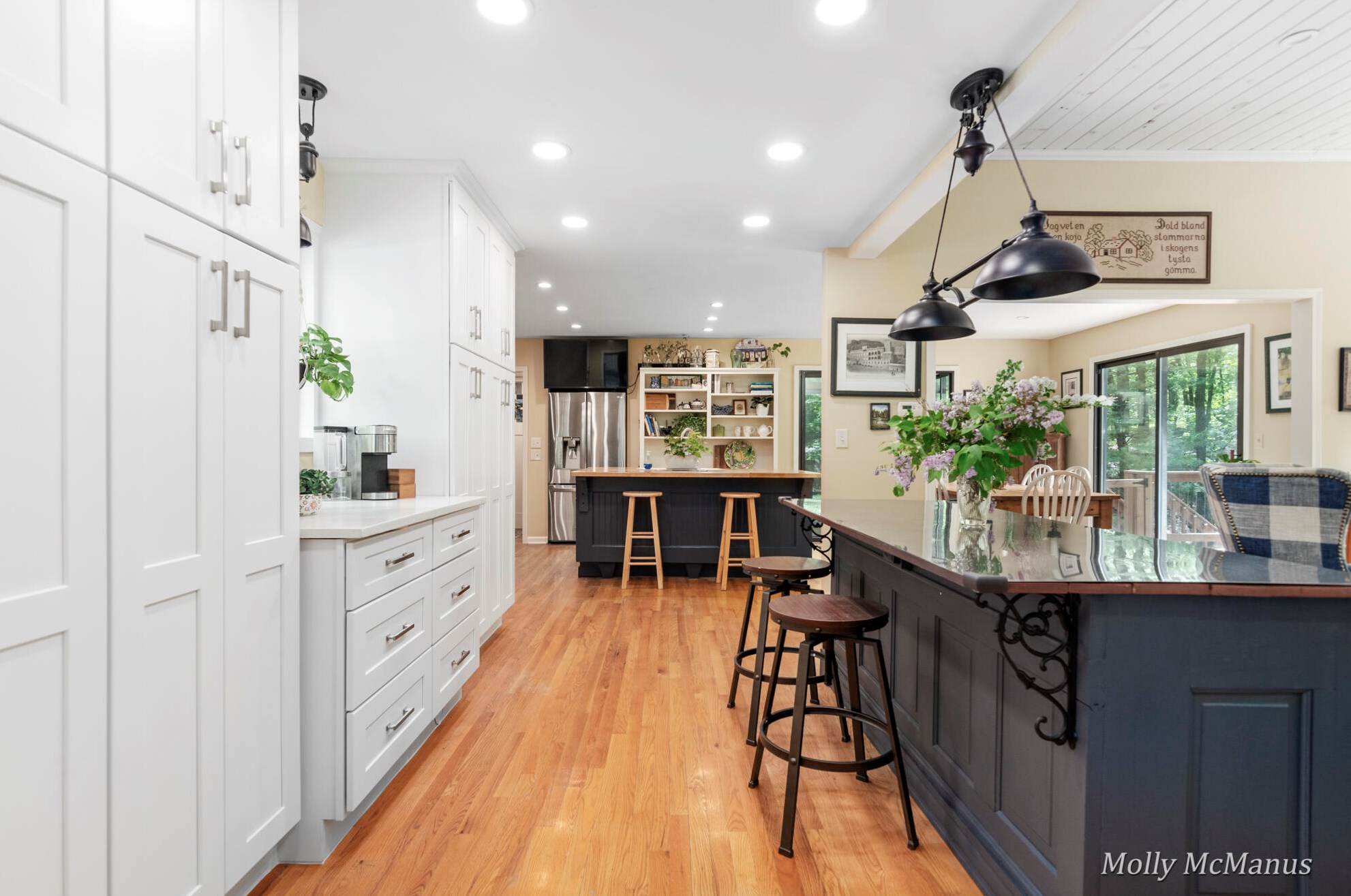 7563 Leonard St, Ada MI 49301-9527 exterior