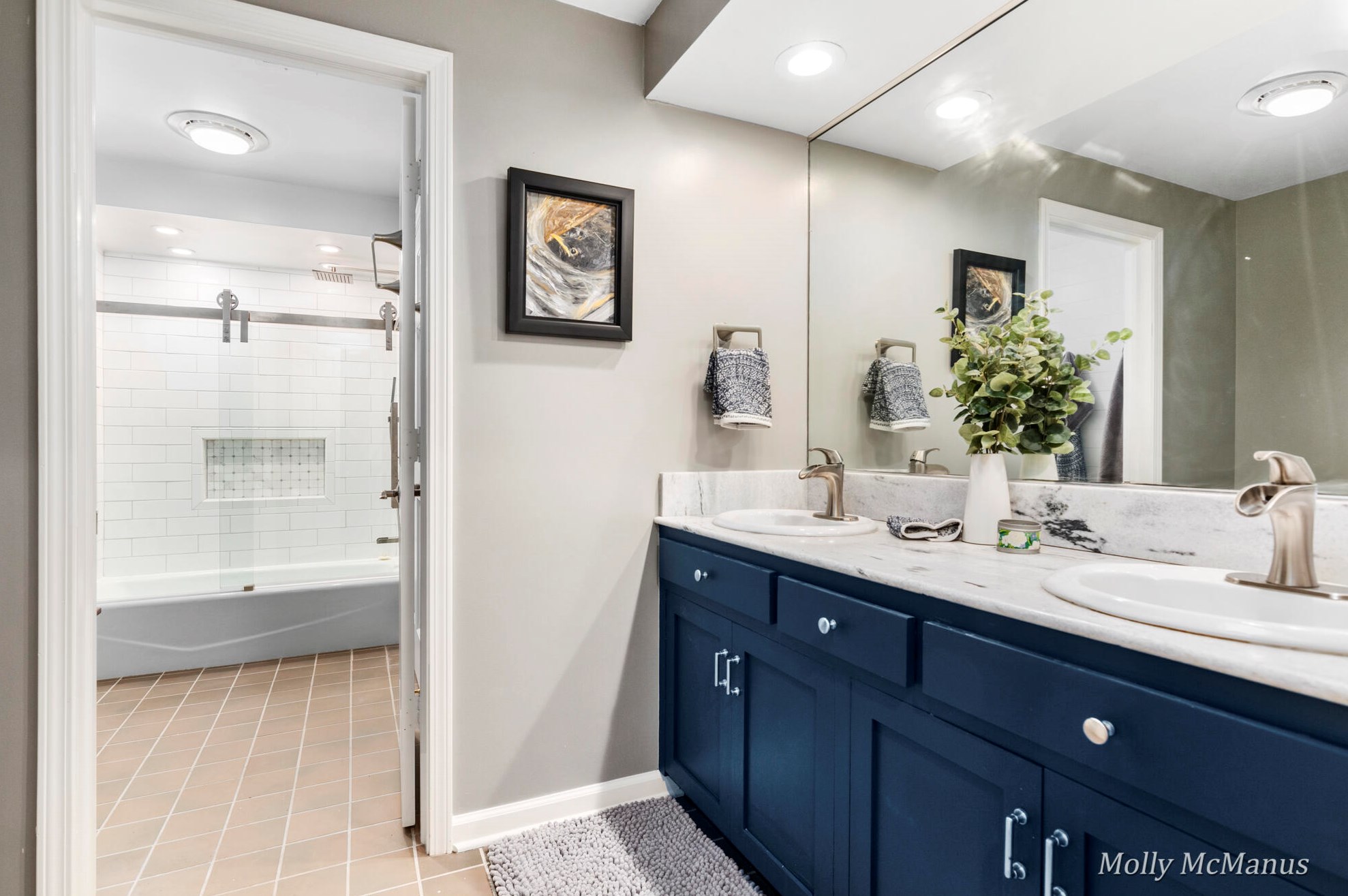 7563 Leonard St, Ada MI 49301-9527 exterior