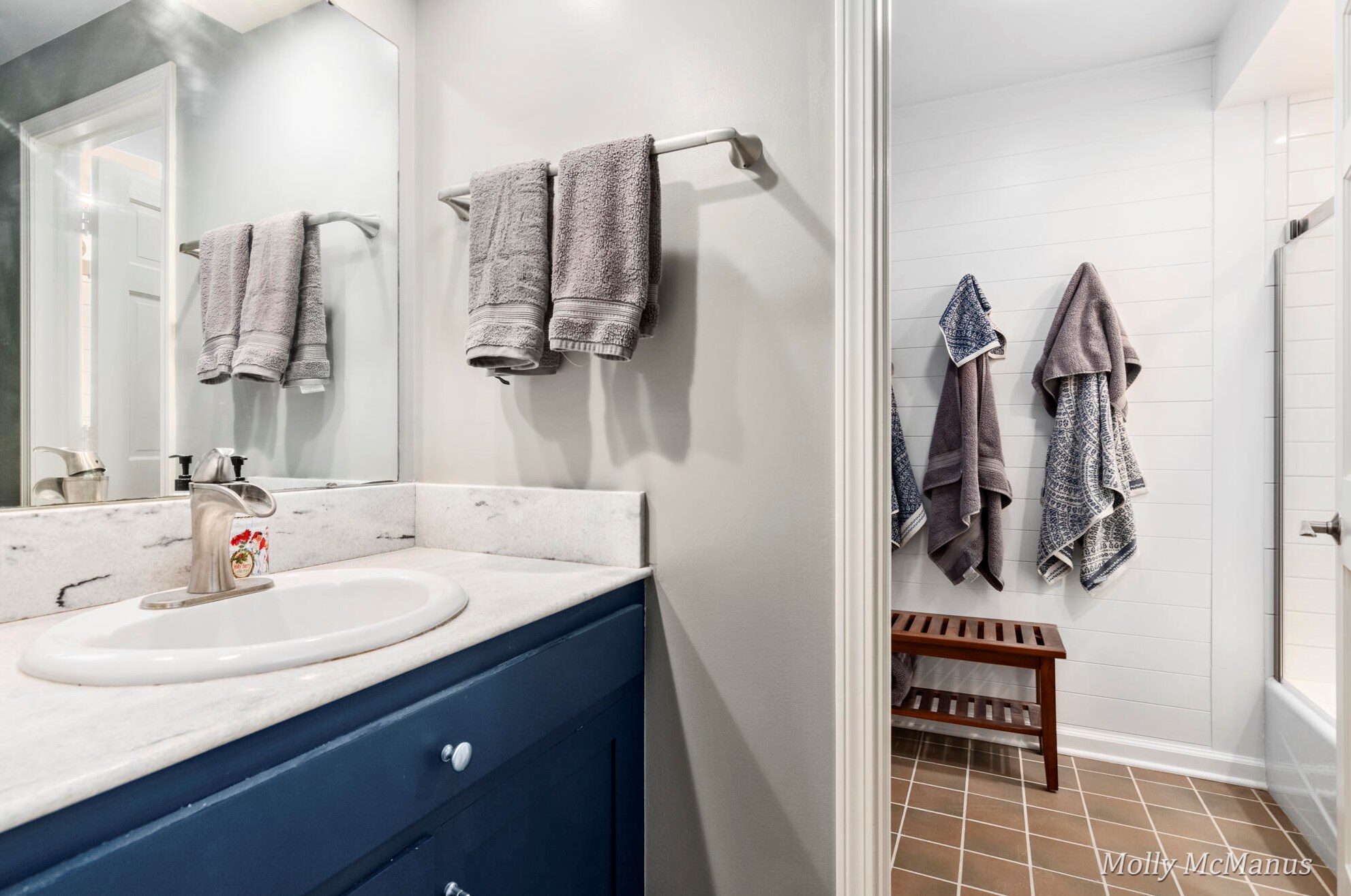 7563 Leonard St, Ada MI 49301-9527 exterior