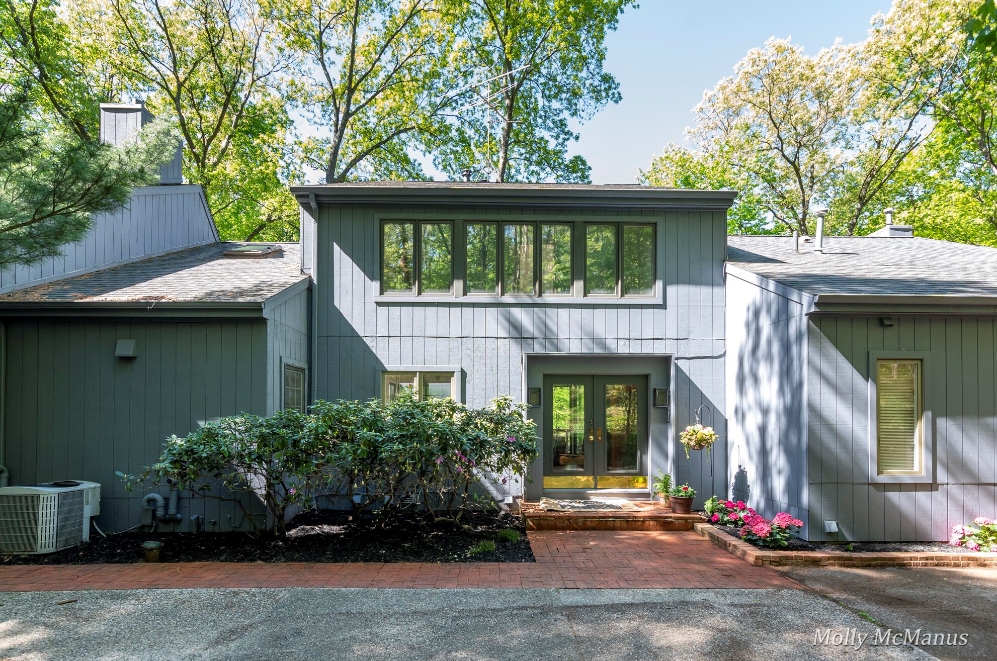 7563 Leonard St, Ada, MI 49301-9527