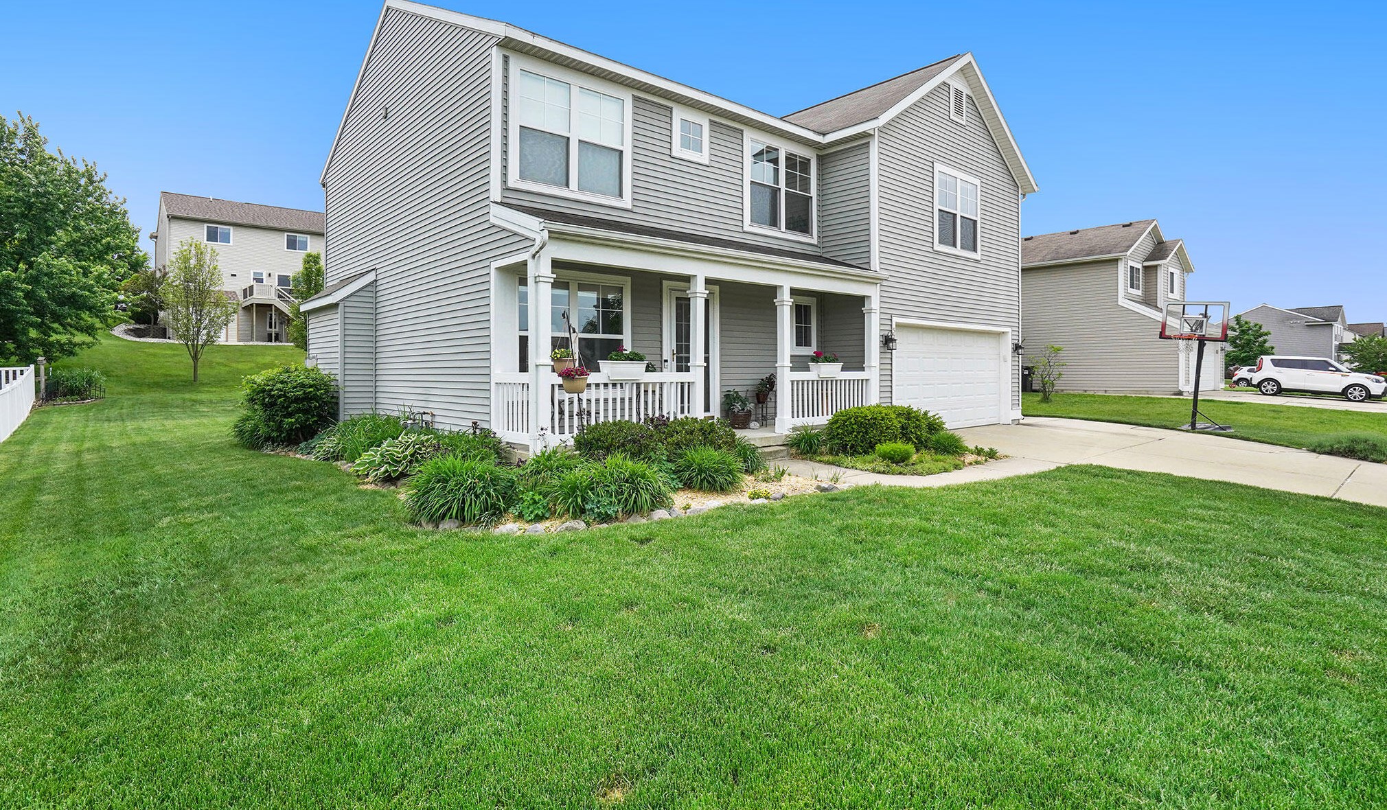 576 Firestone Dr, Byron Township, MI 49315-8470