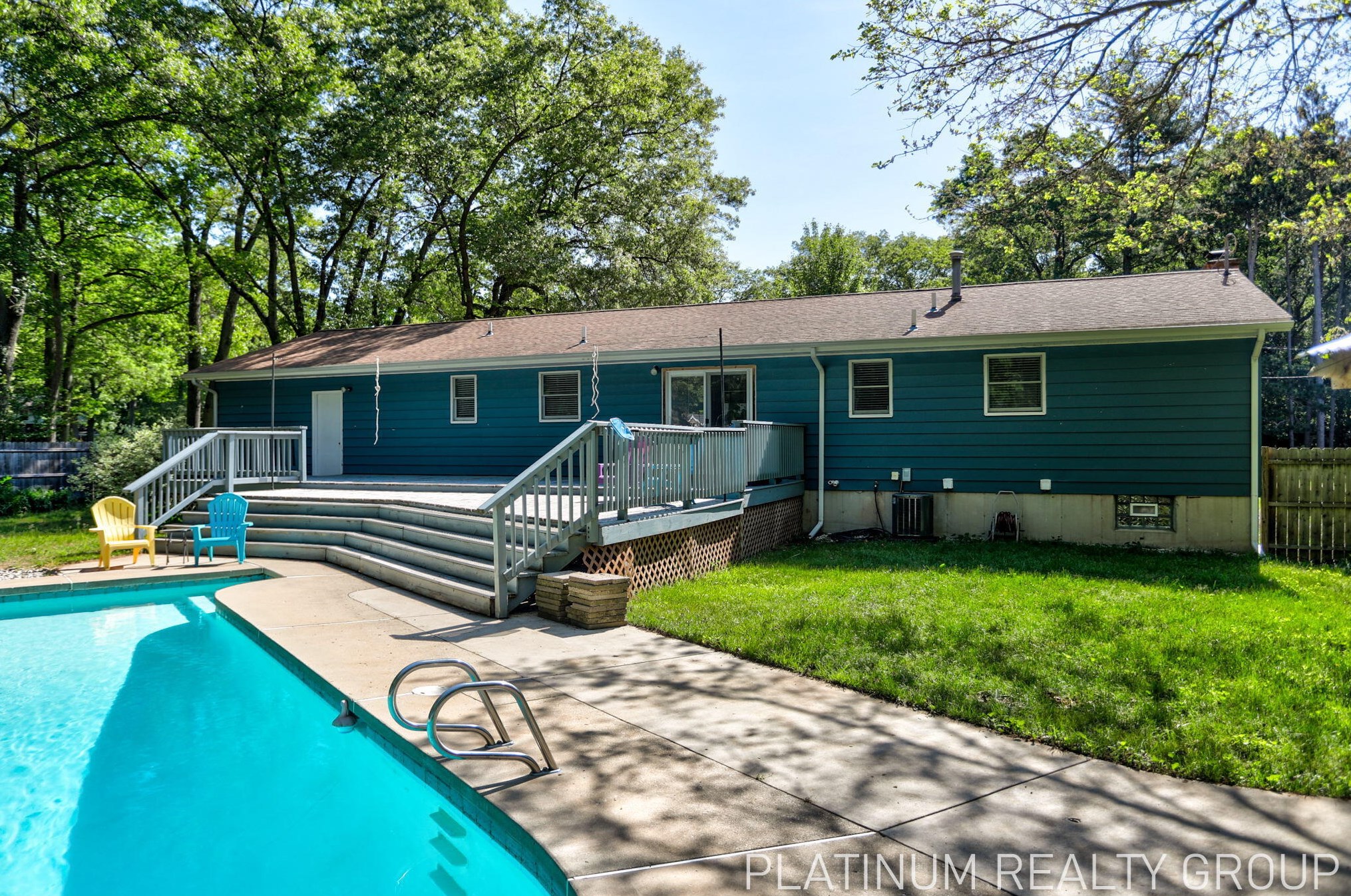 17575 Reitsma Ln, Spring Lake MI 49456-9516 exterior