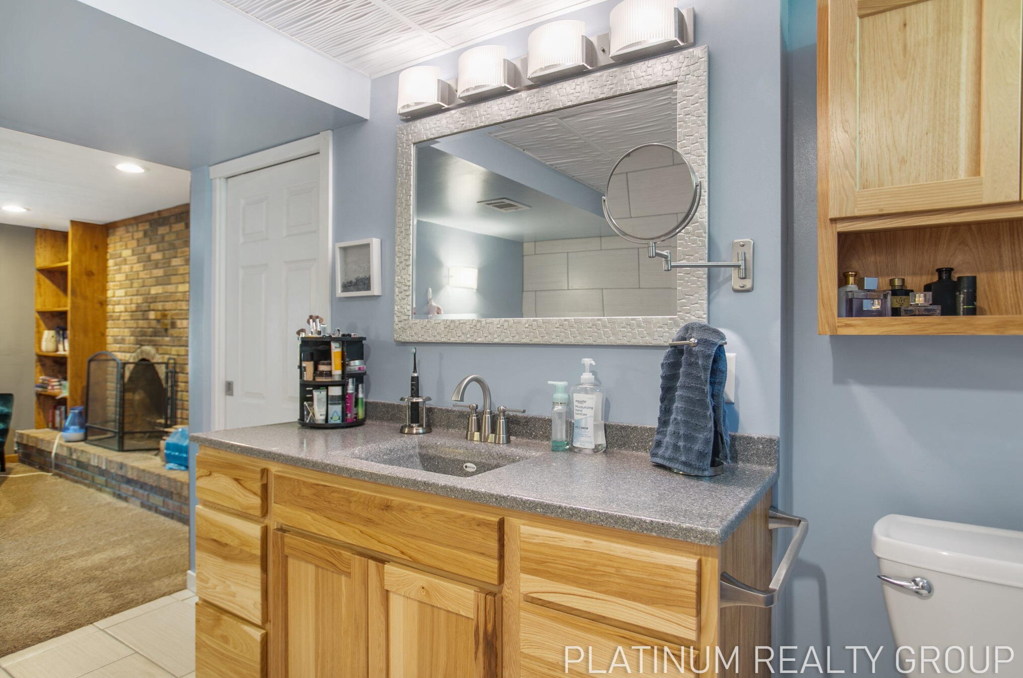 17575 Reitsma Ln, Spring Lake MI 49456-9516 exterior