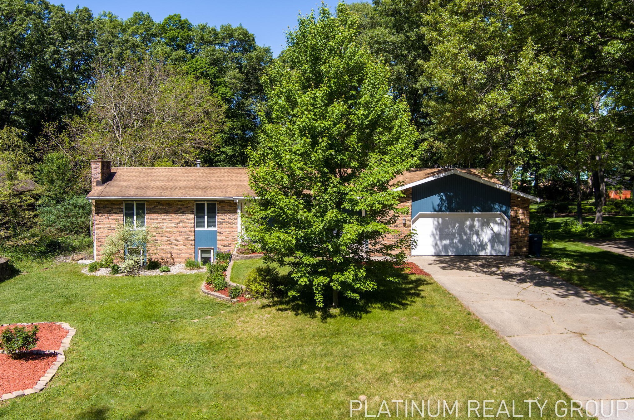 17575 Reitsma Ln, Spring Lake MI 49456-9516 exterior
